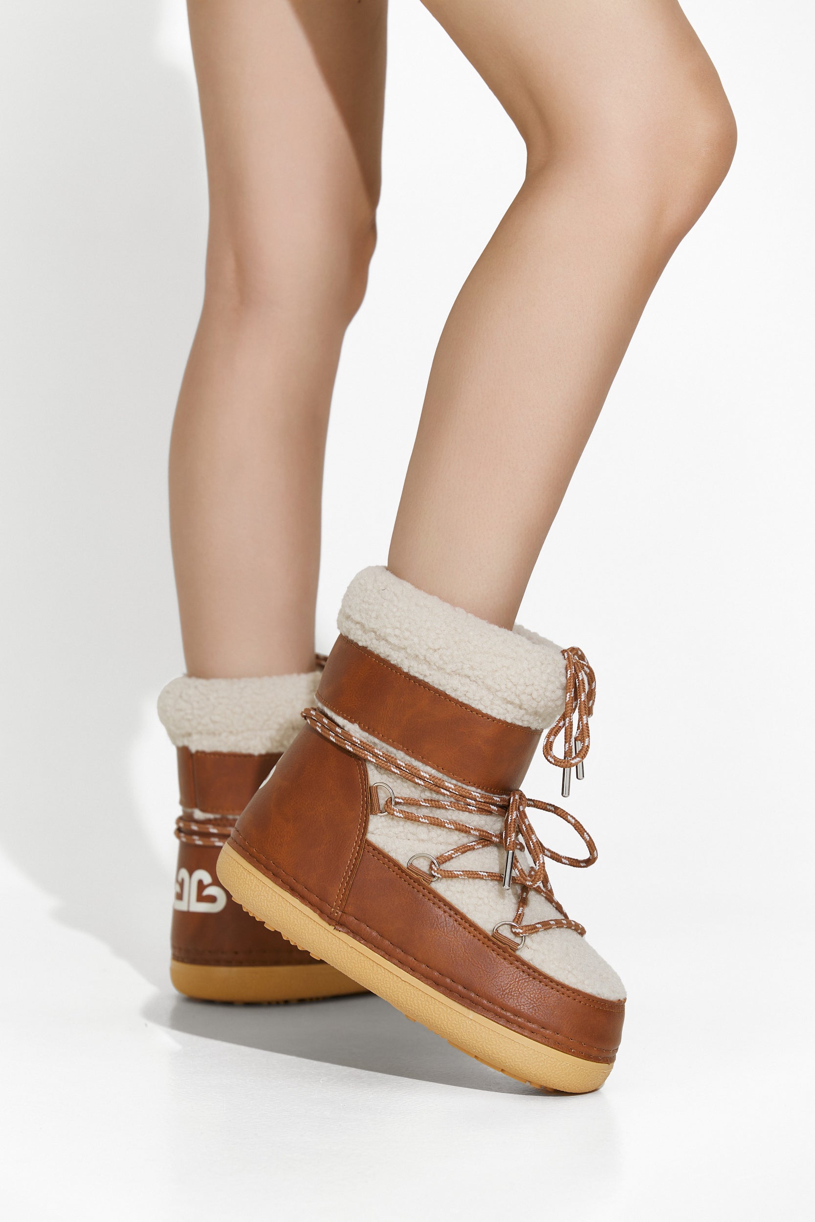 Apreschiuri dama maro Ostara Bogas