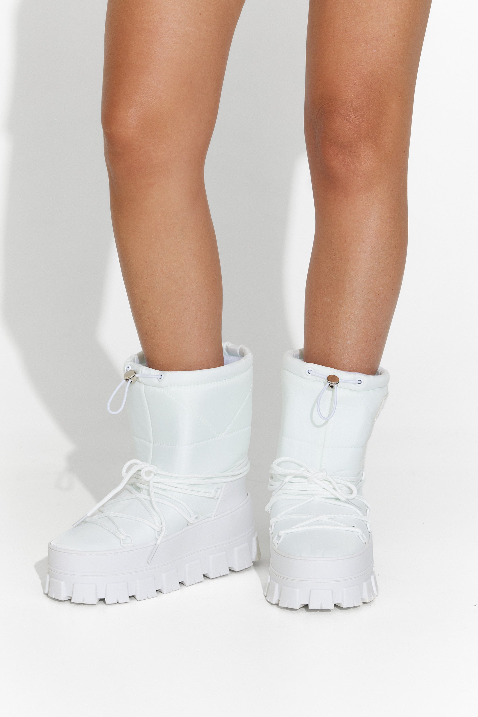 Women's white boots Vanesia Bogas