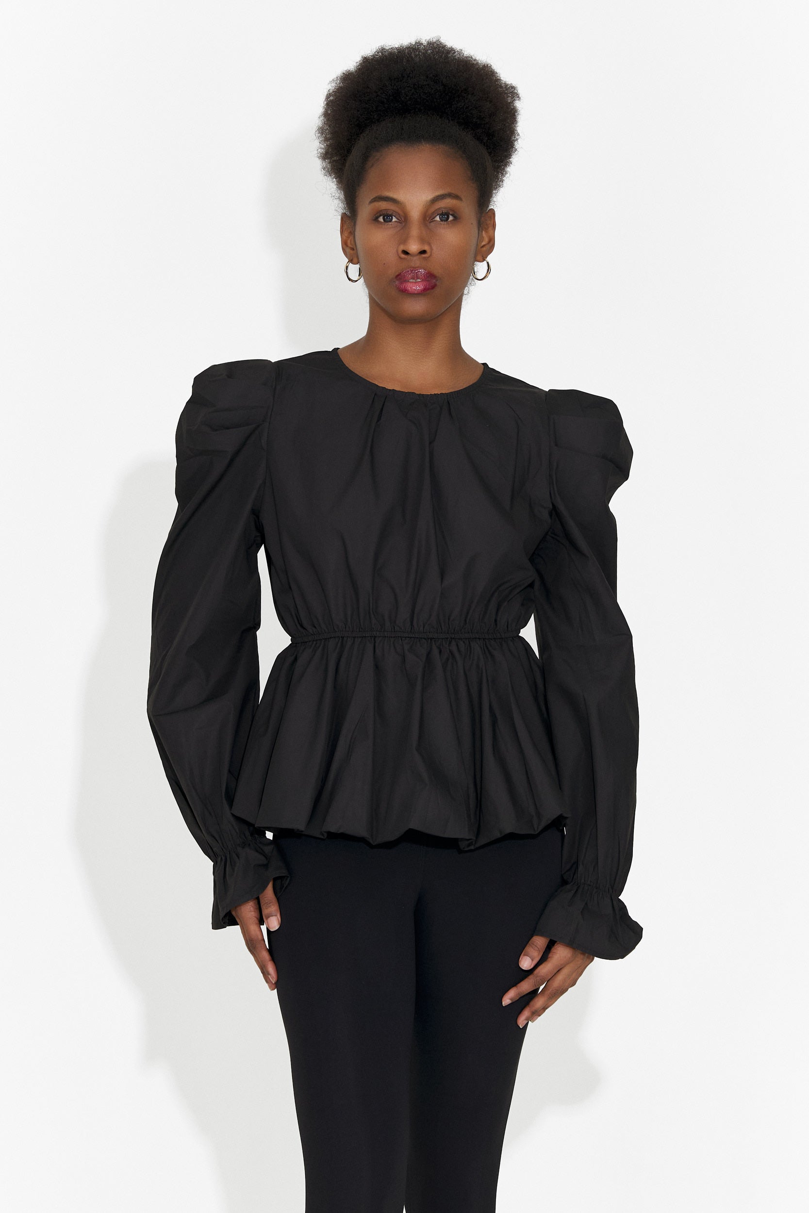 Camasa dama eleganta neagra Lindalia Bogas