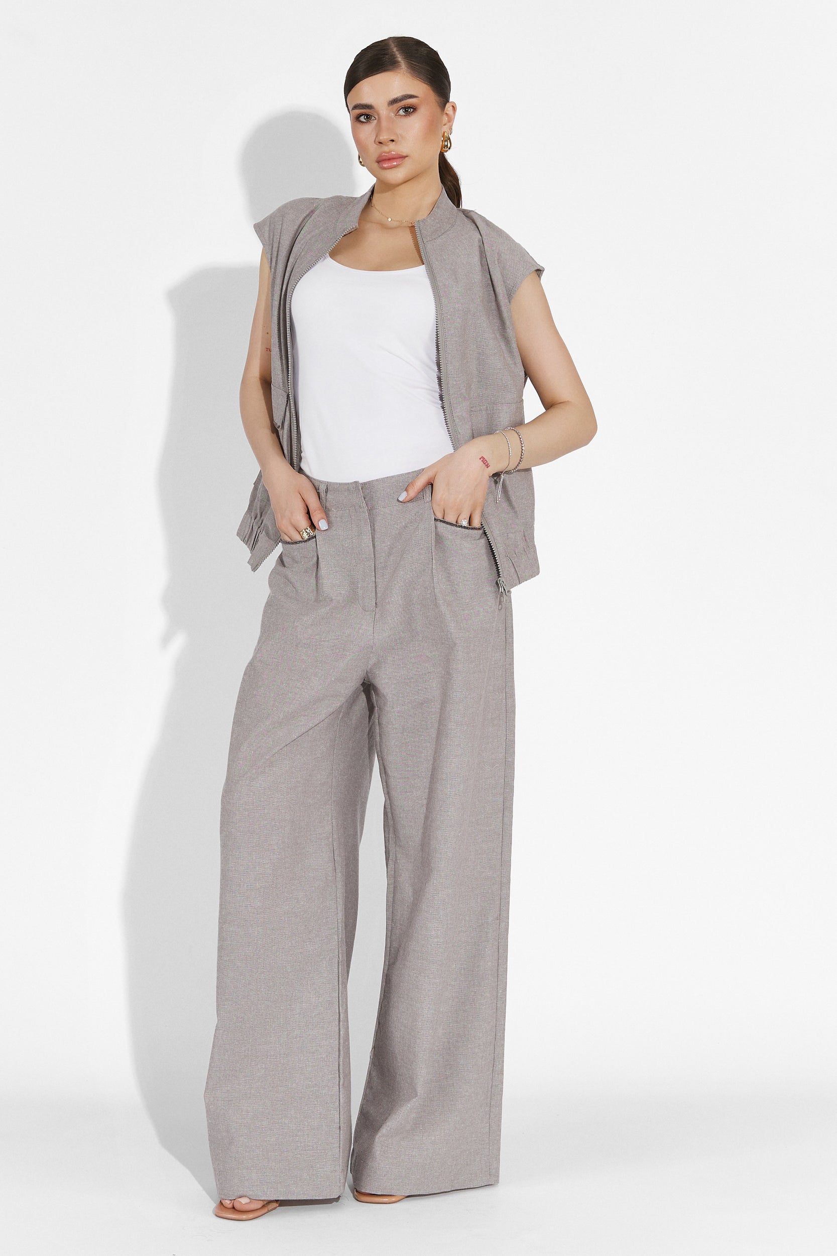 Onulko Bogas Gray Pants Suit
