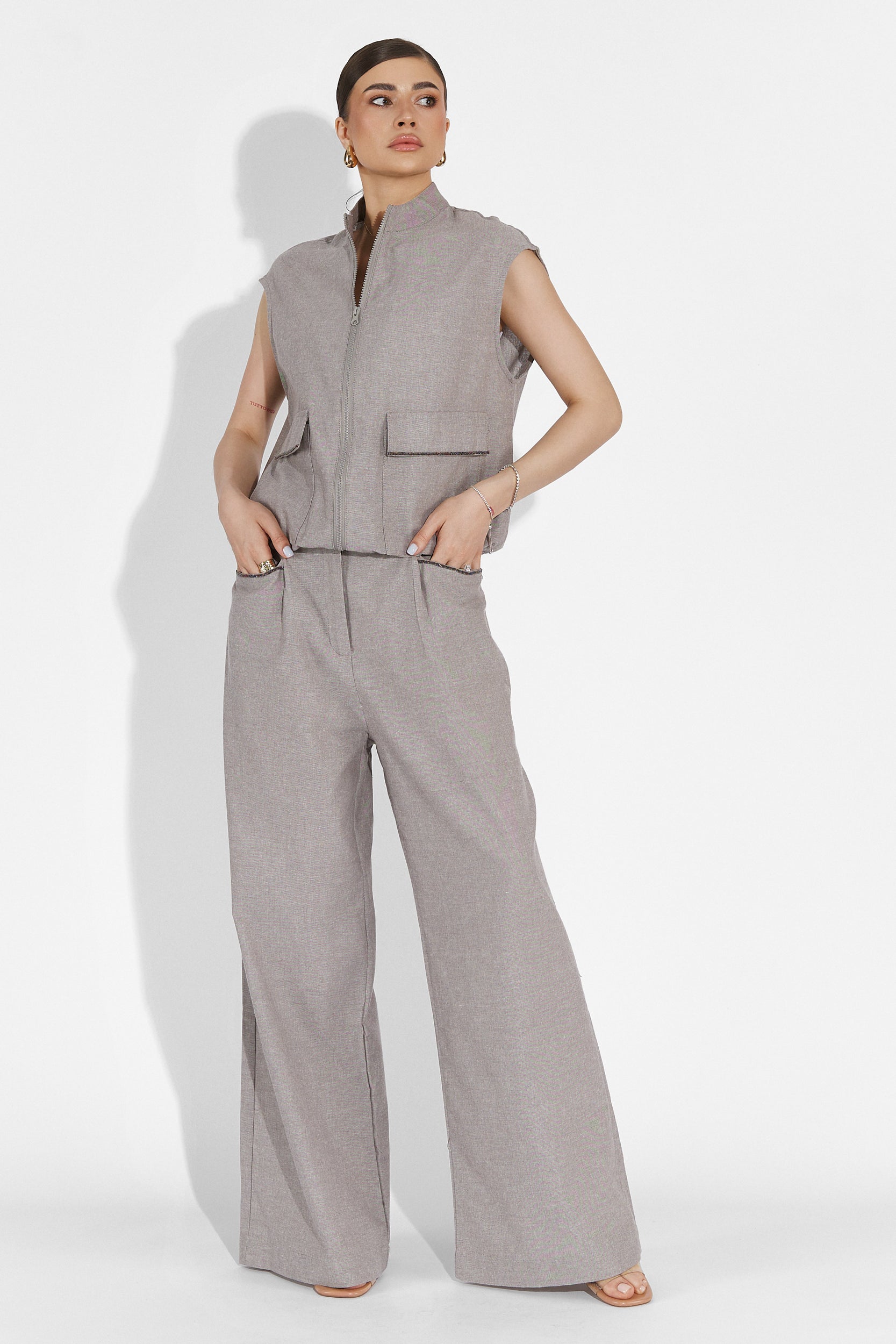 Onulko Bogas Gray Pants Suit