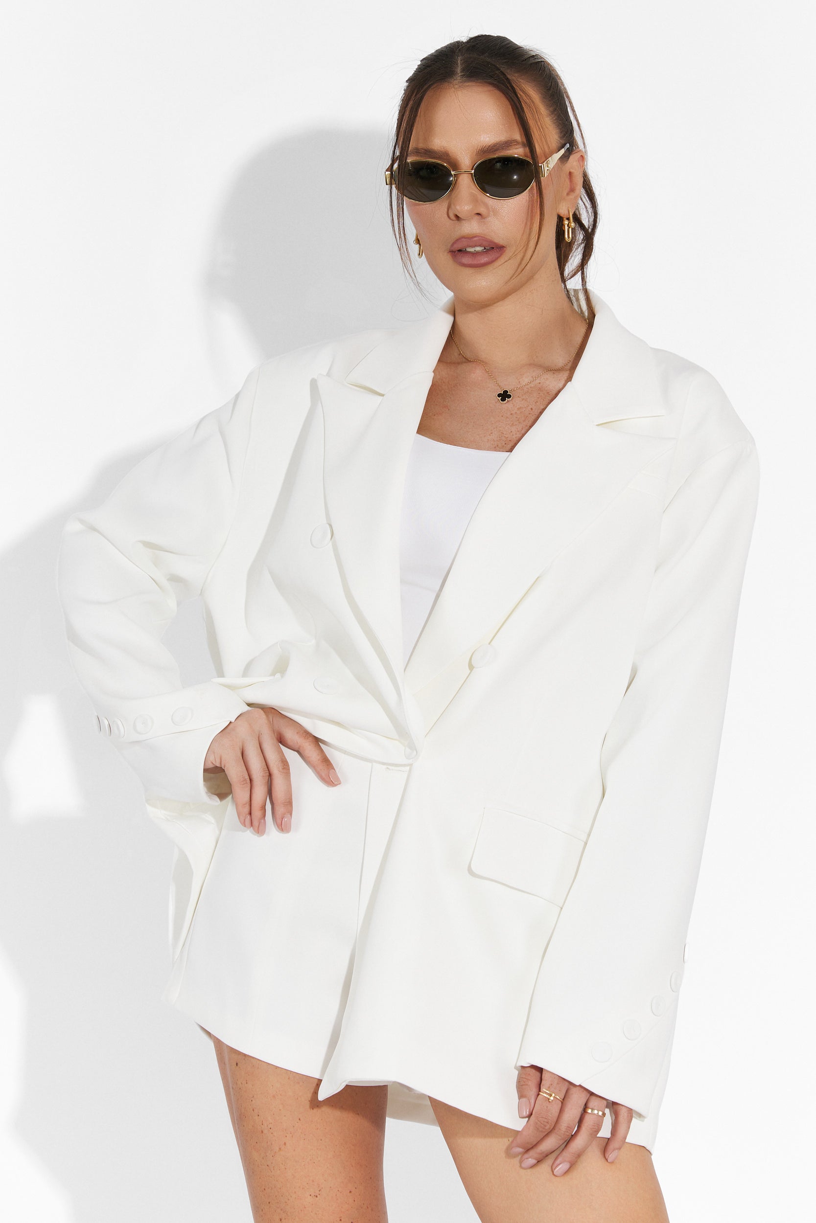 Smozy Bogas White Shorts Set