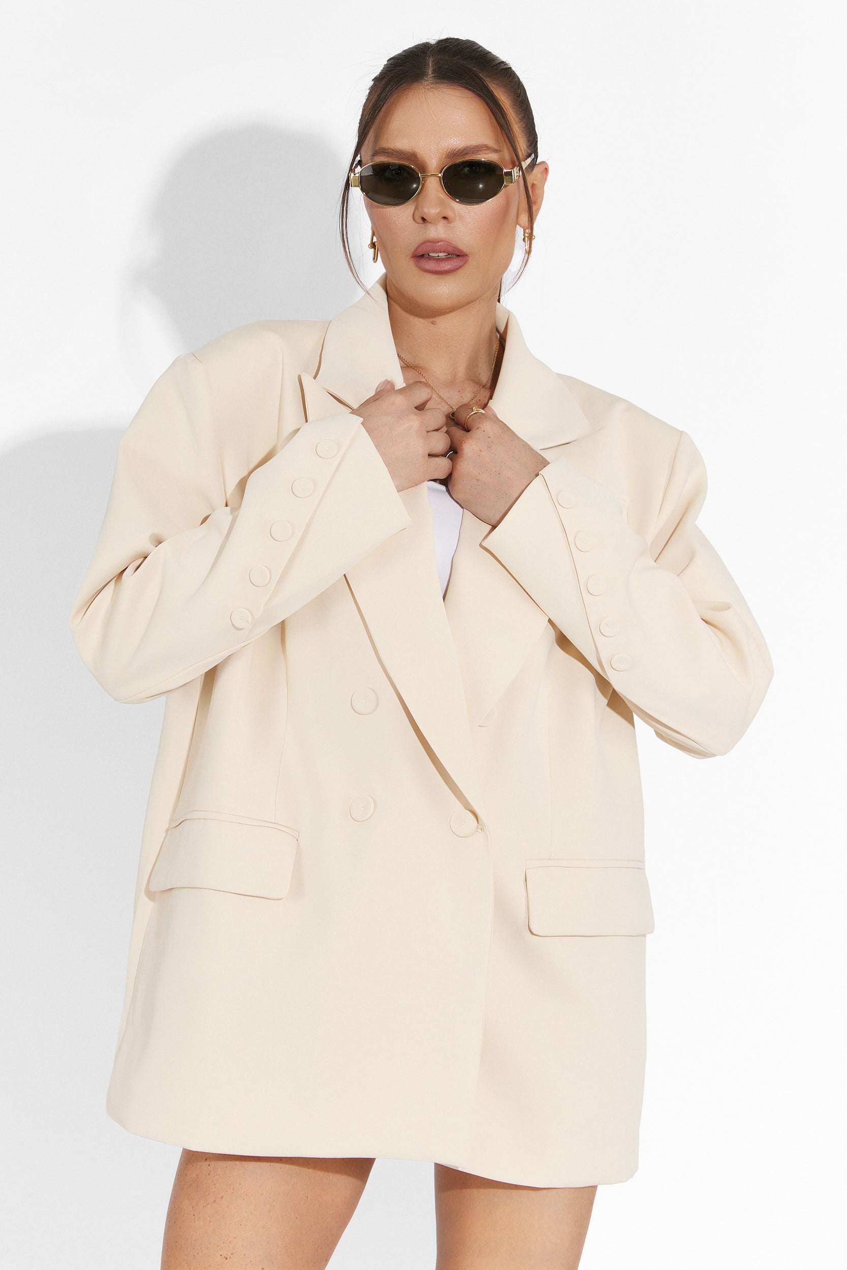 Smozy Bogas Beige Shorts Set