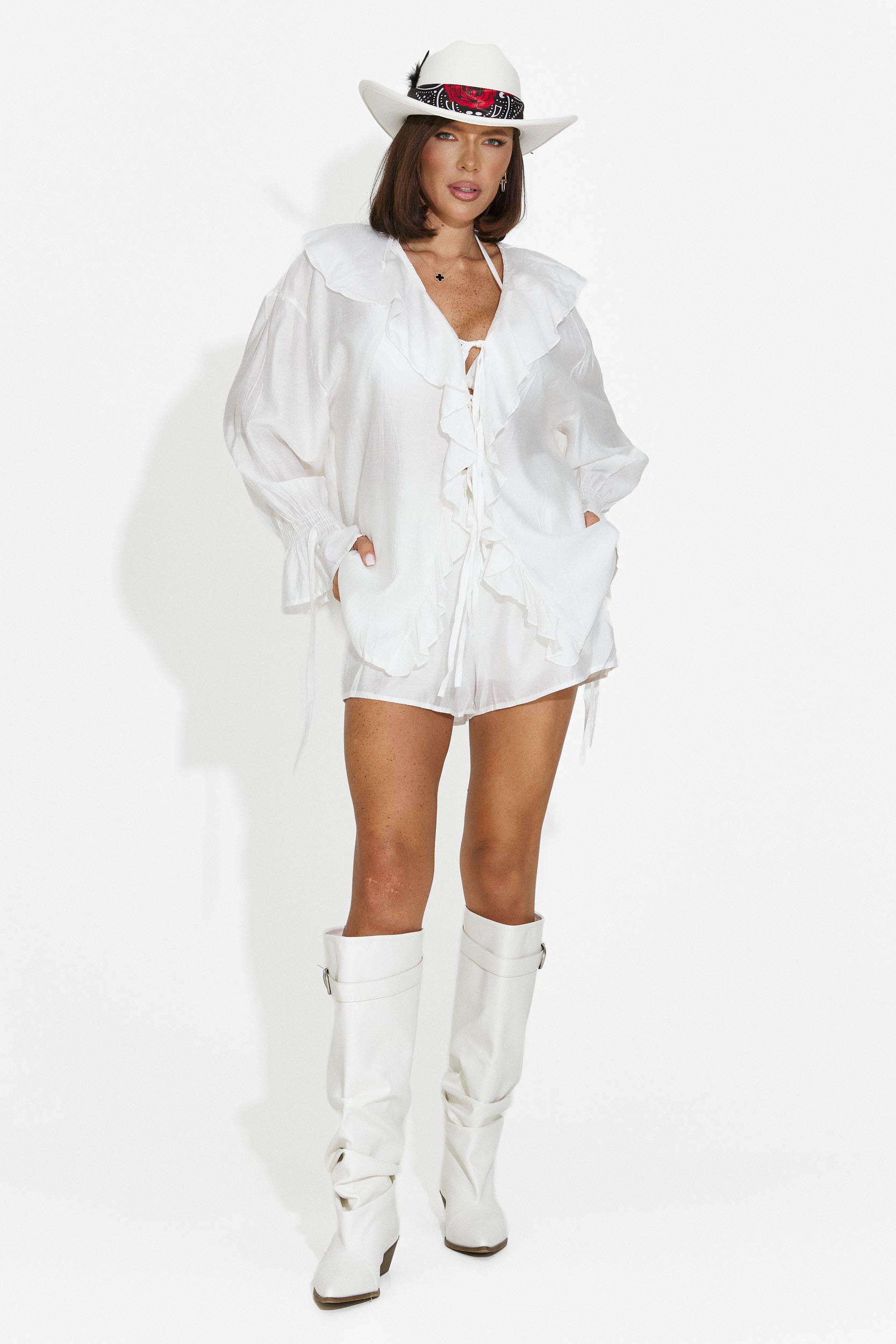 Compleu dama camasa + pantaloni scurti alb Melioria Bogas