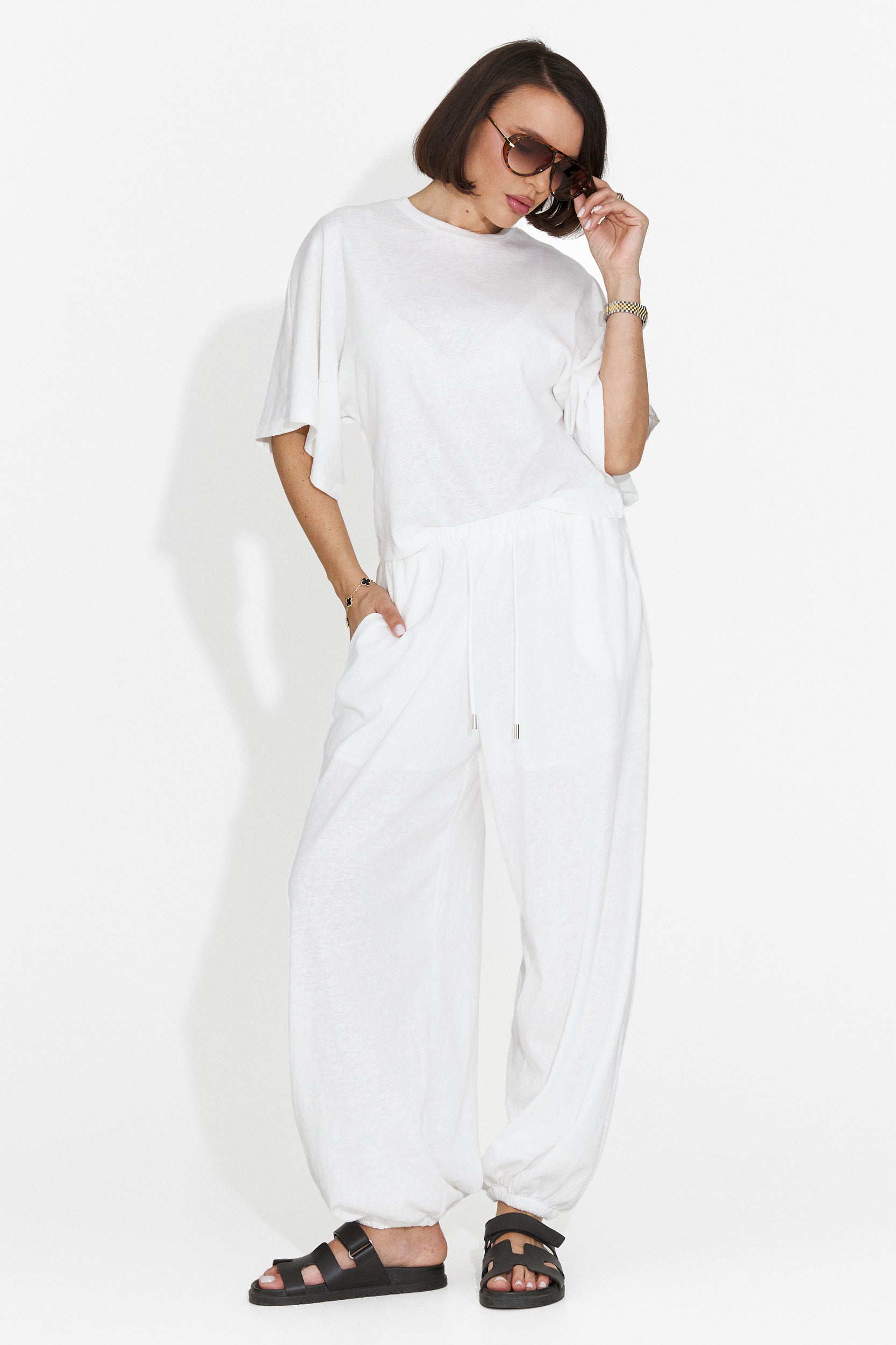 Compleu dama cu pantaloni alb Bedya Bogas