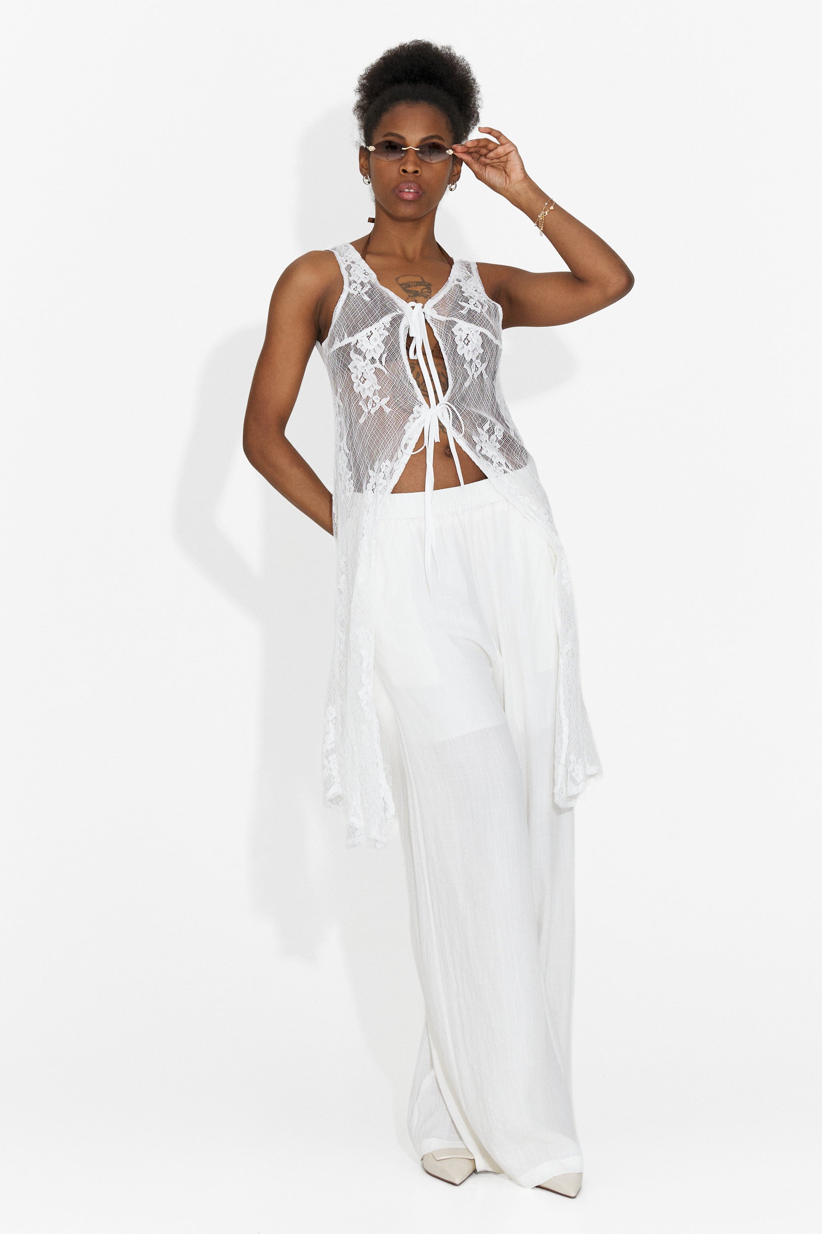 Compleu dama cu pantaloni alb Gladiola Bogas