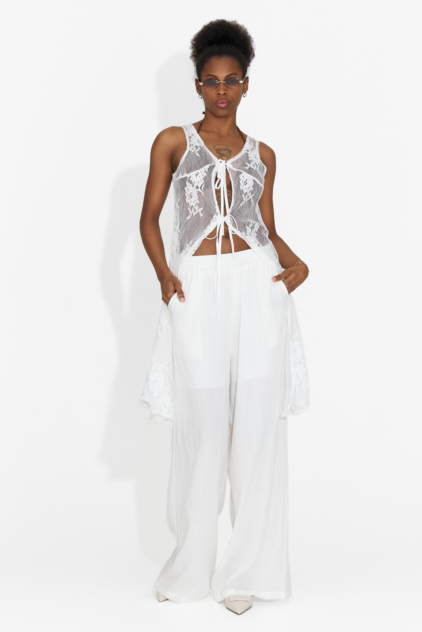 Compleu dama cu pantaloni alb Gladiola Bogas