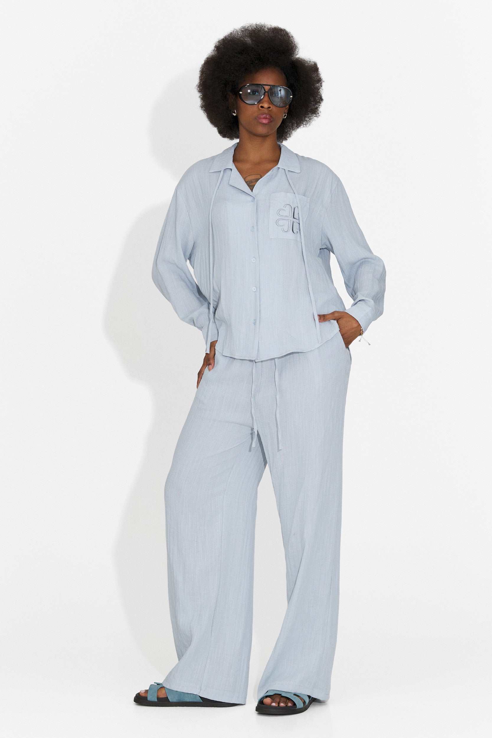 Compleu dama cu pantaloni bleu Aralia Bogas