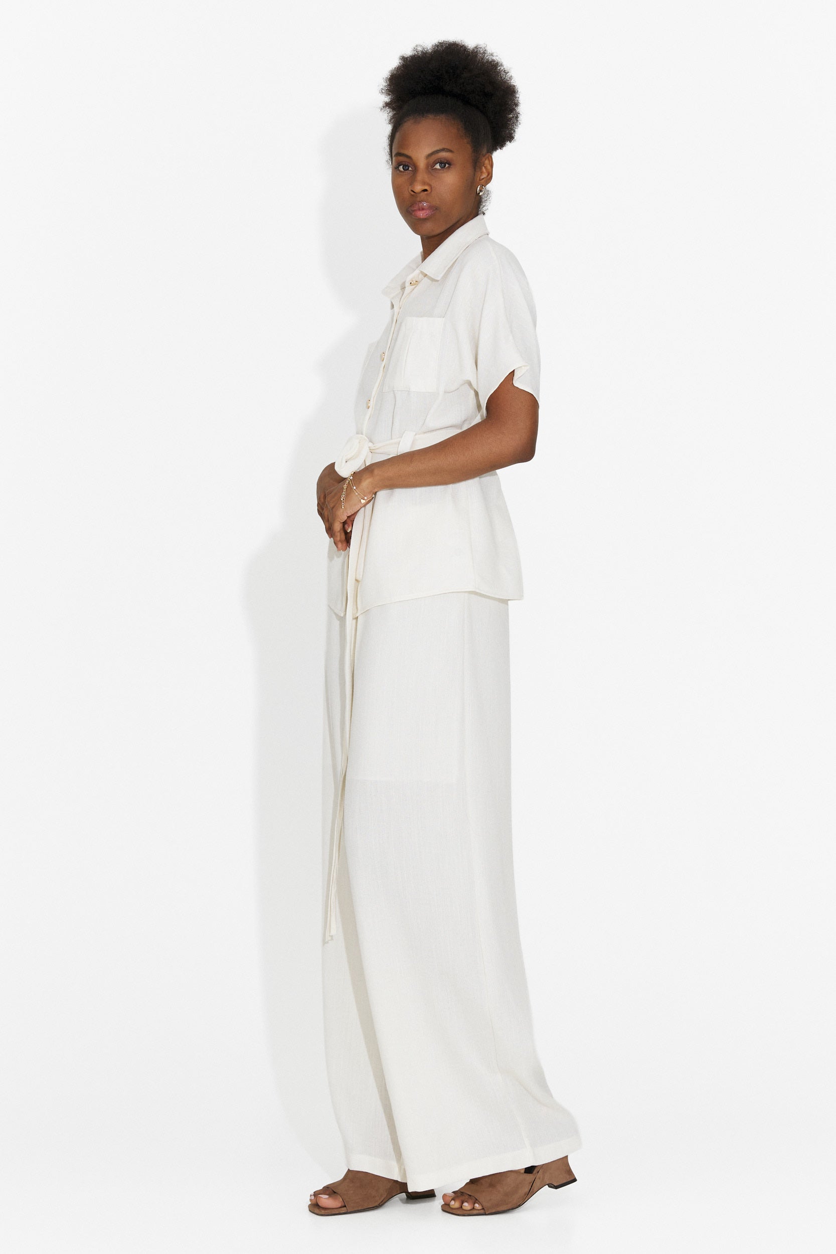 Compleu dama cu pantaloni crem Sendy Bogas