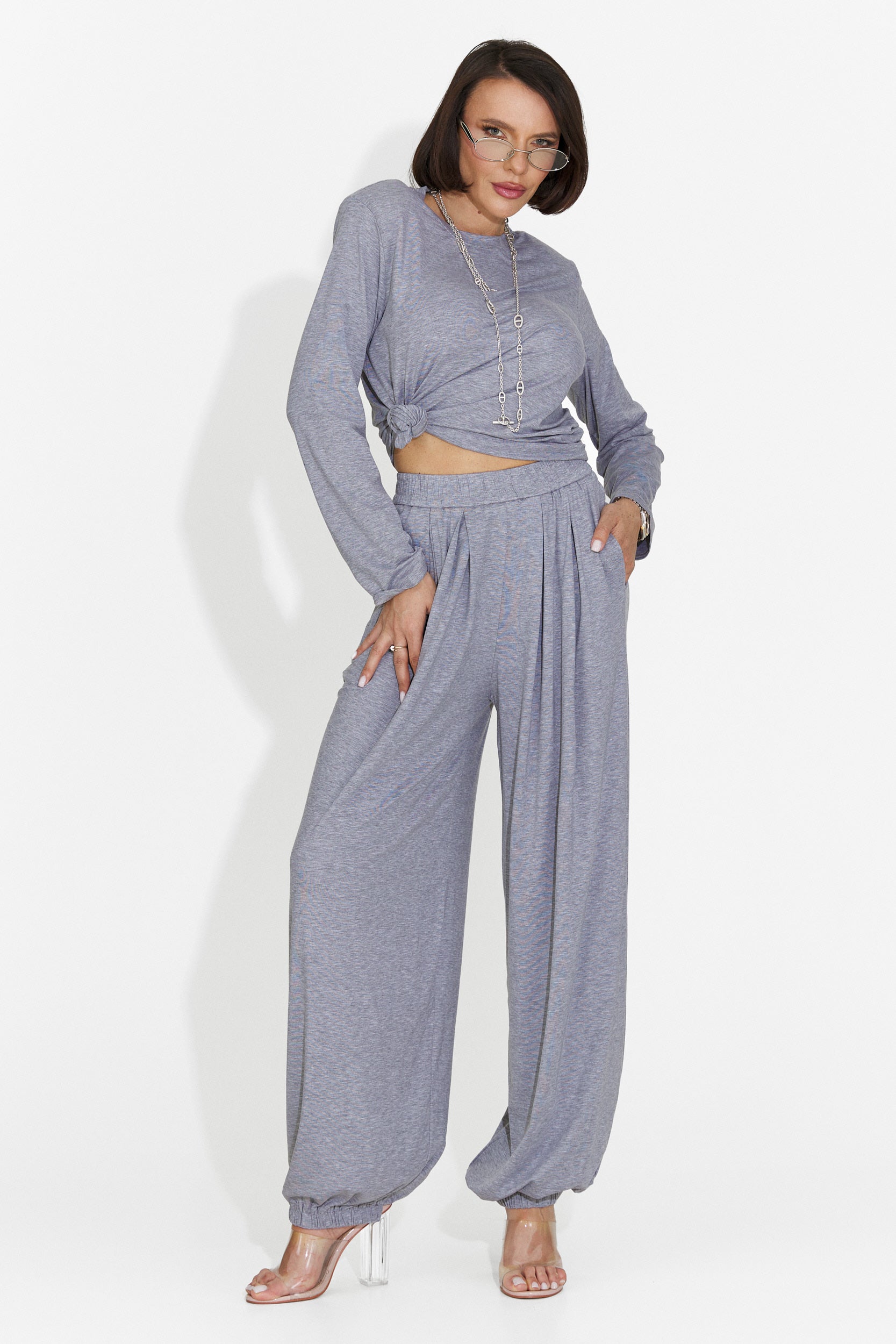 Compleu dama cu pantaloni gri Namay Bogas