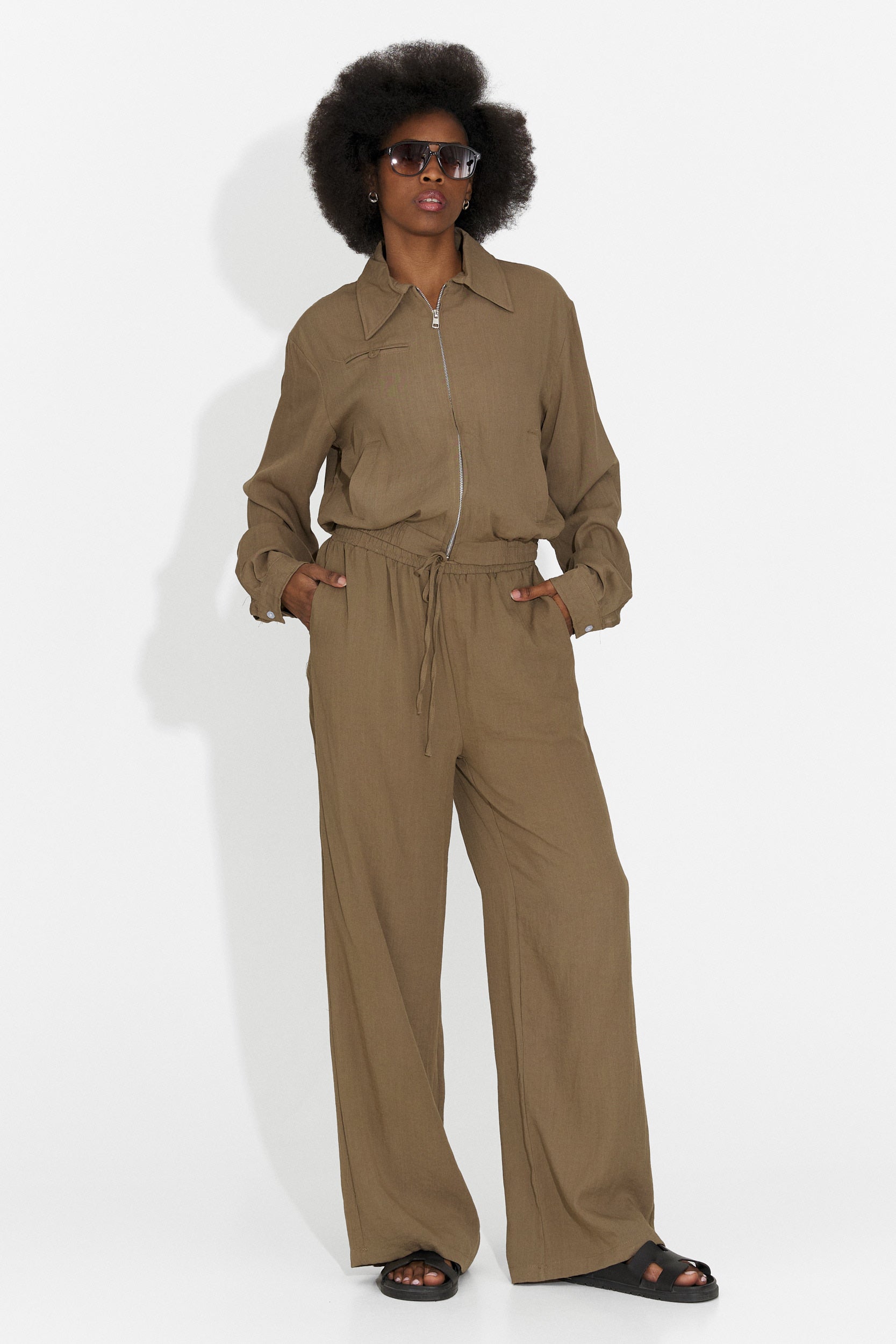 Compleu dama cu pantaloni maro Tulip Bogas