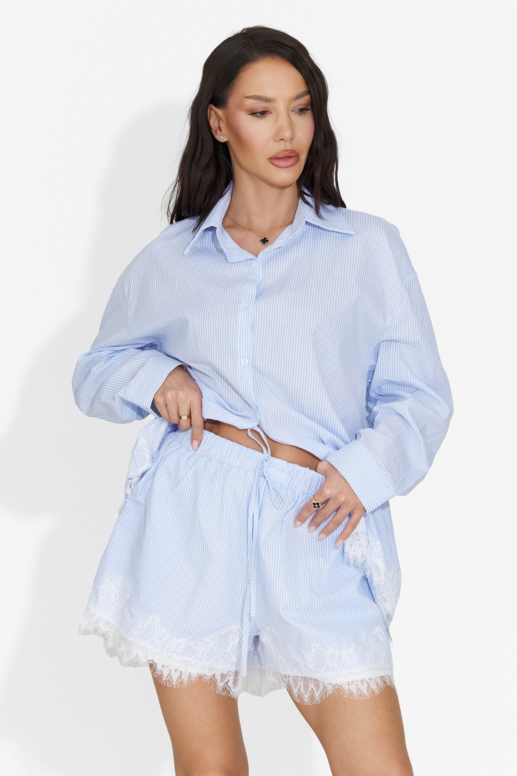 Compleu dama cu pantaloni scurti bleu Marigold Bogas