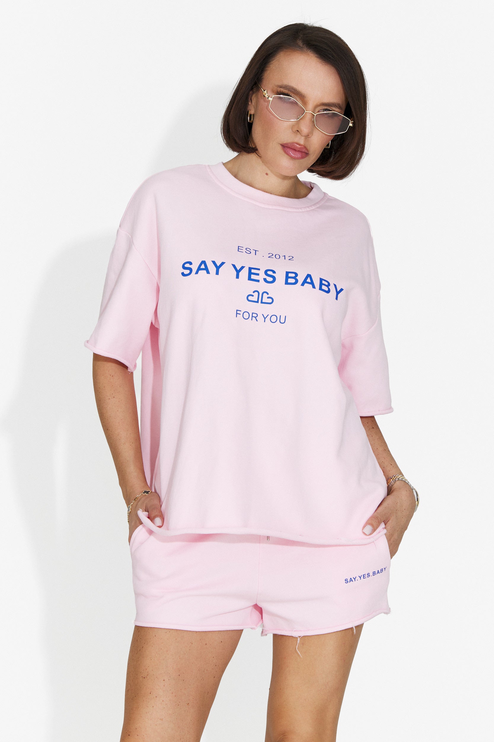 Compleu dama cu pantaloni scurti roz Casiana Bogas