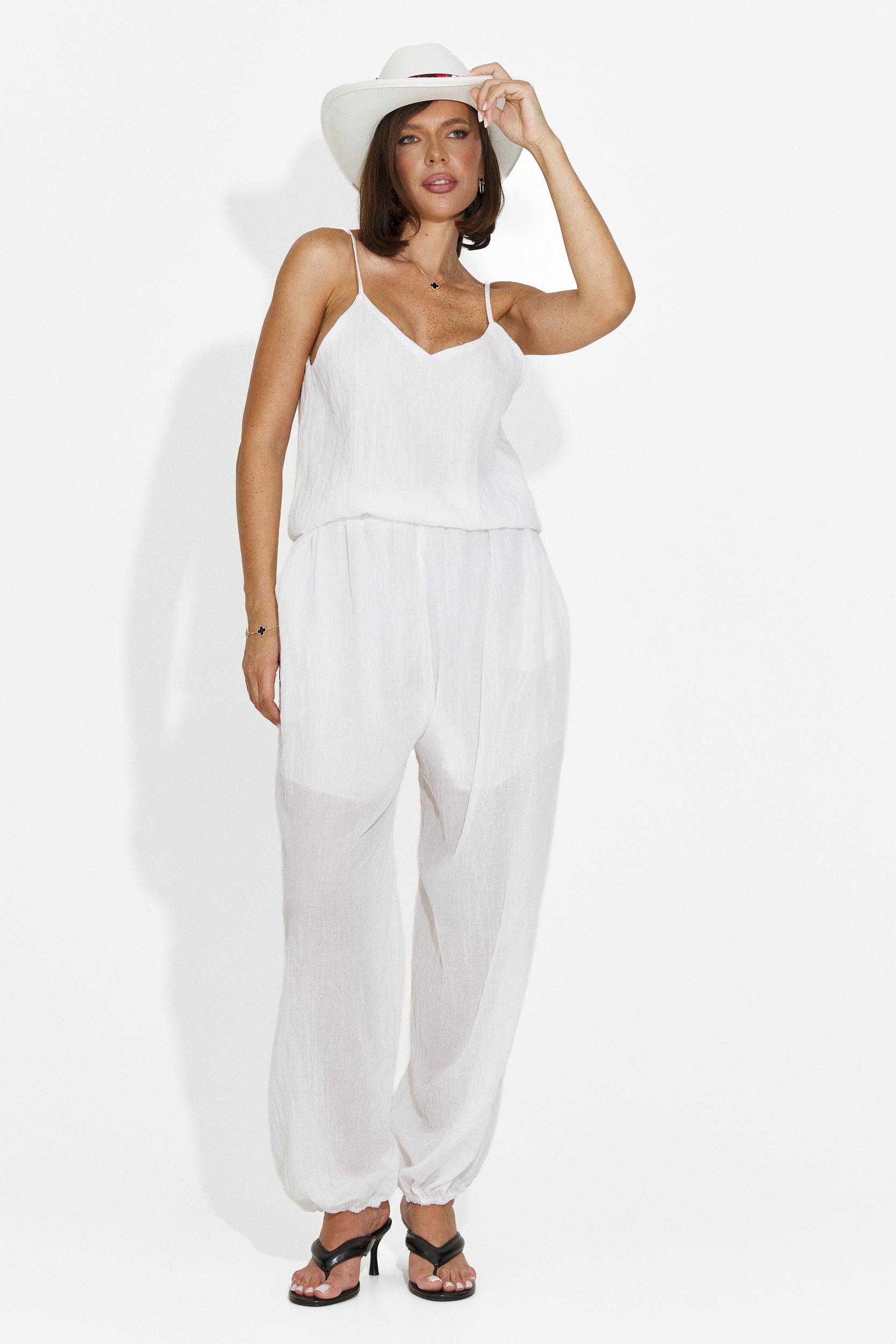 Compleu dama pantaloni + maiou + camasa alb Dariele Bogas