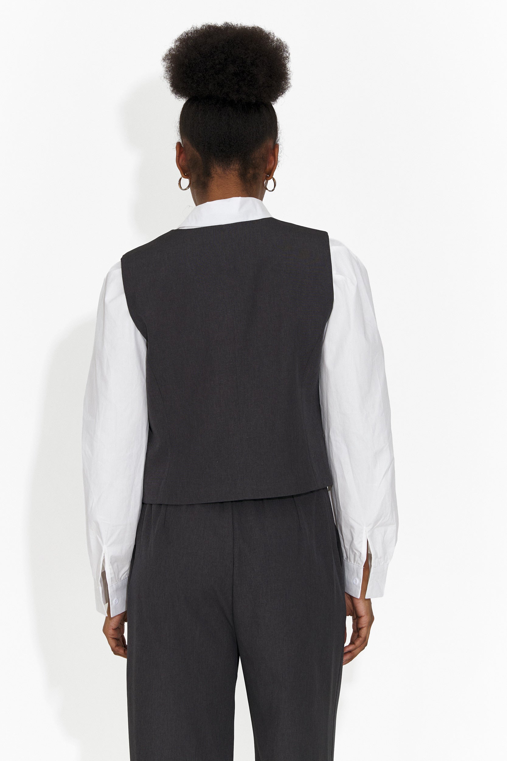 Costum 4 piese pantaloni + vesta + sacou + cravata gri Meldora