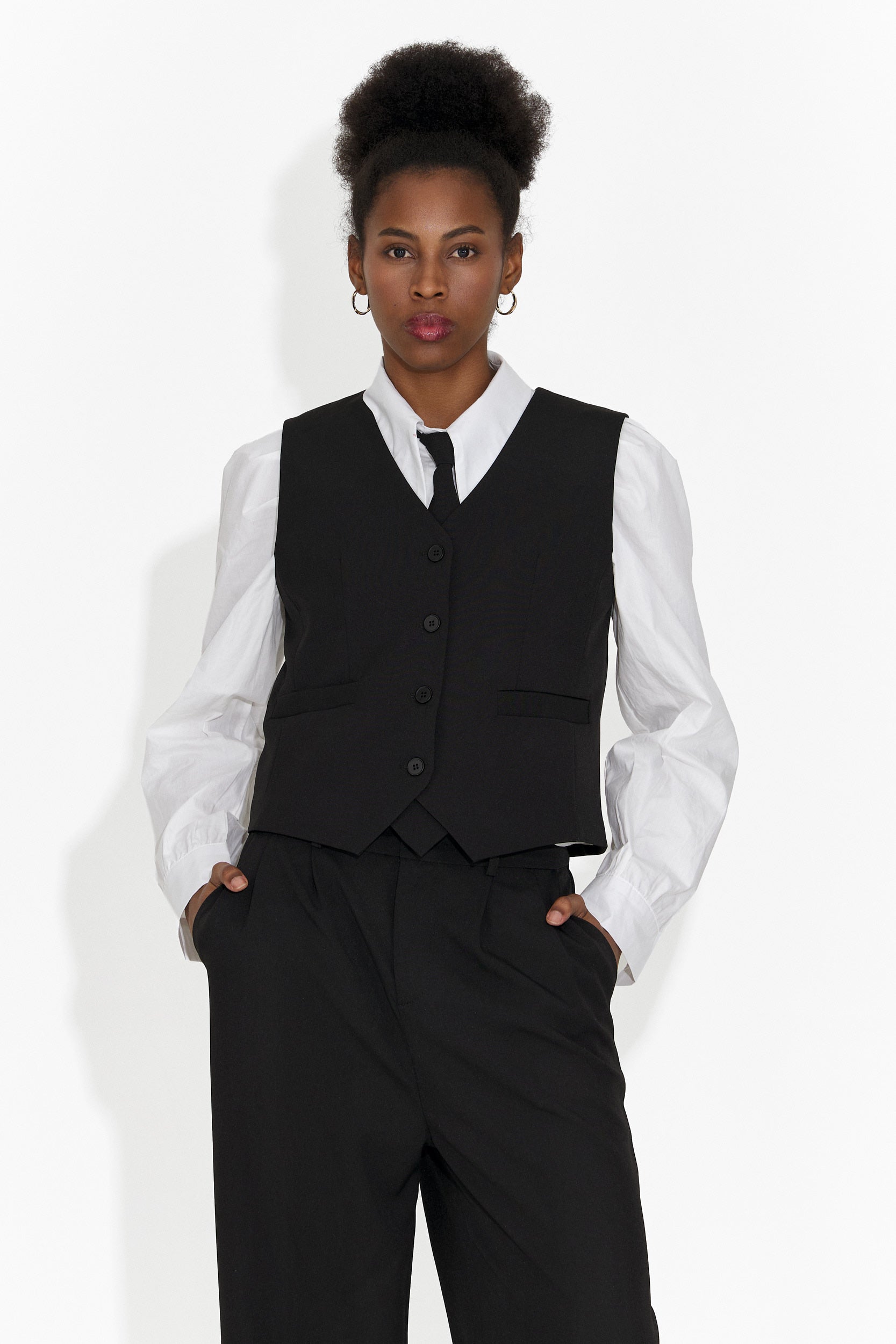 Costum 4 piese pantaloni + vesta + sacou + cravata negru Meldor