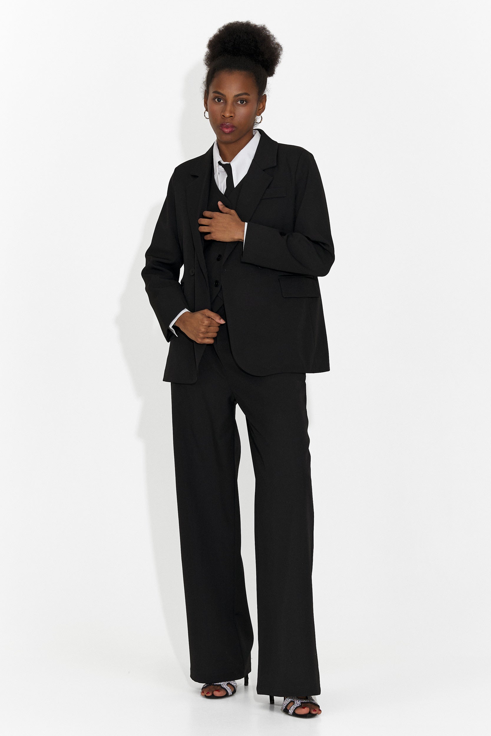 Costum 4 piese pantaloni + vesta + sacou + cravata negru Meldor