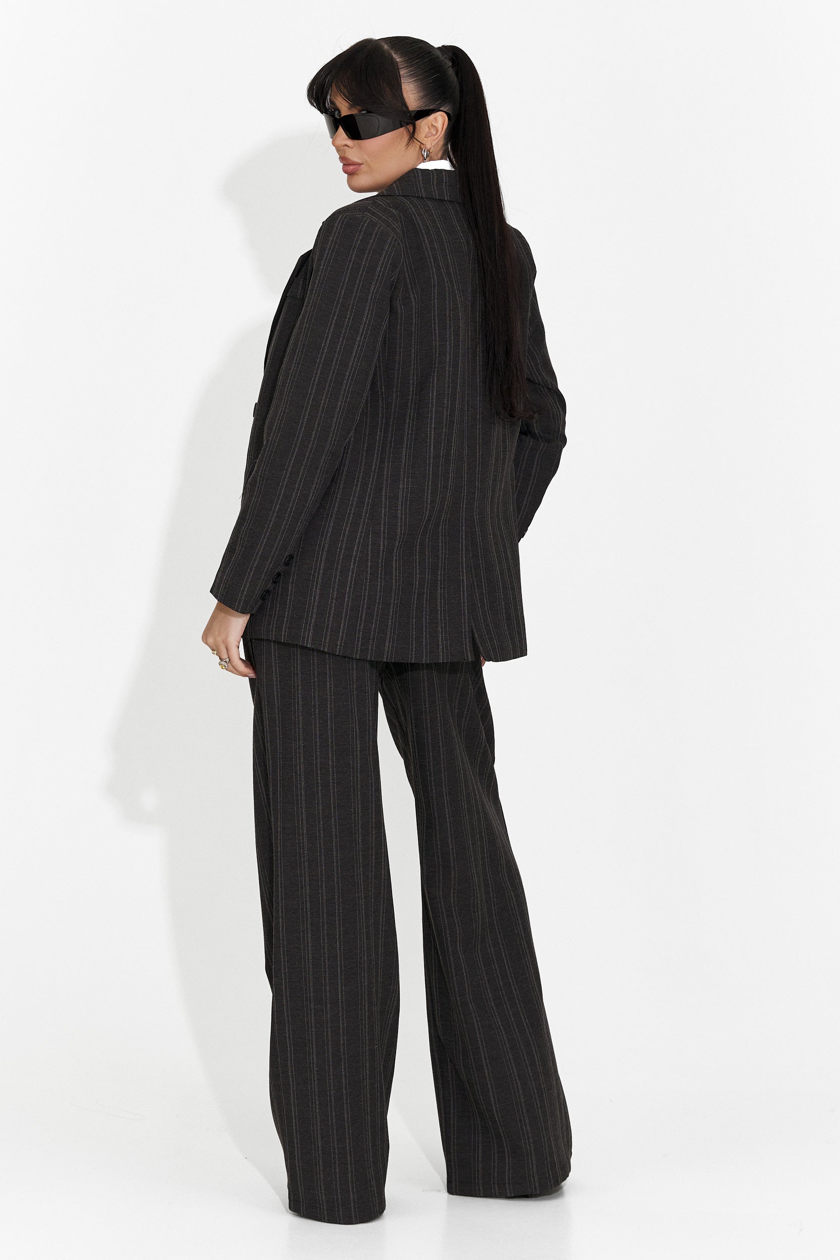 Costum dama 3 piese sacou + pantaloni + cravata negru Anhelica Bogas