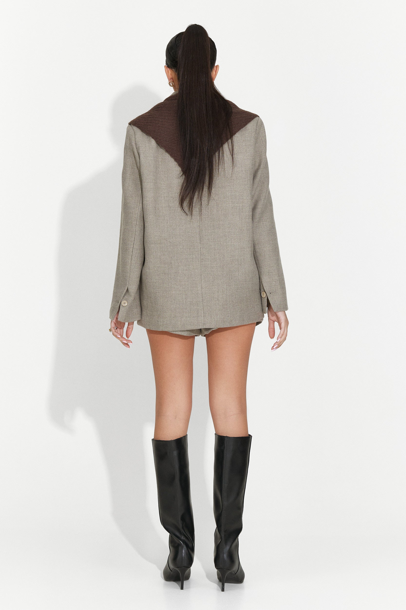 Women's suit blazer + beige shorts Jyna Bogas