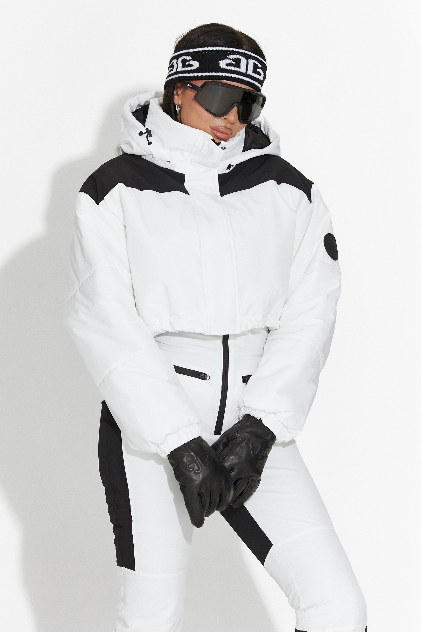 Costum ski casual alb Camelay Bogas