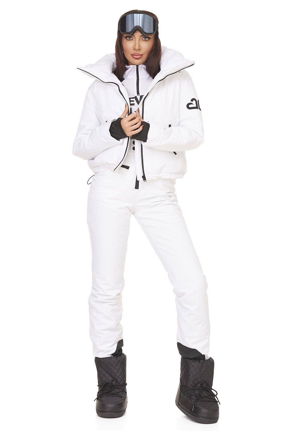 Reasia Bogas White Casual Ski Suit
