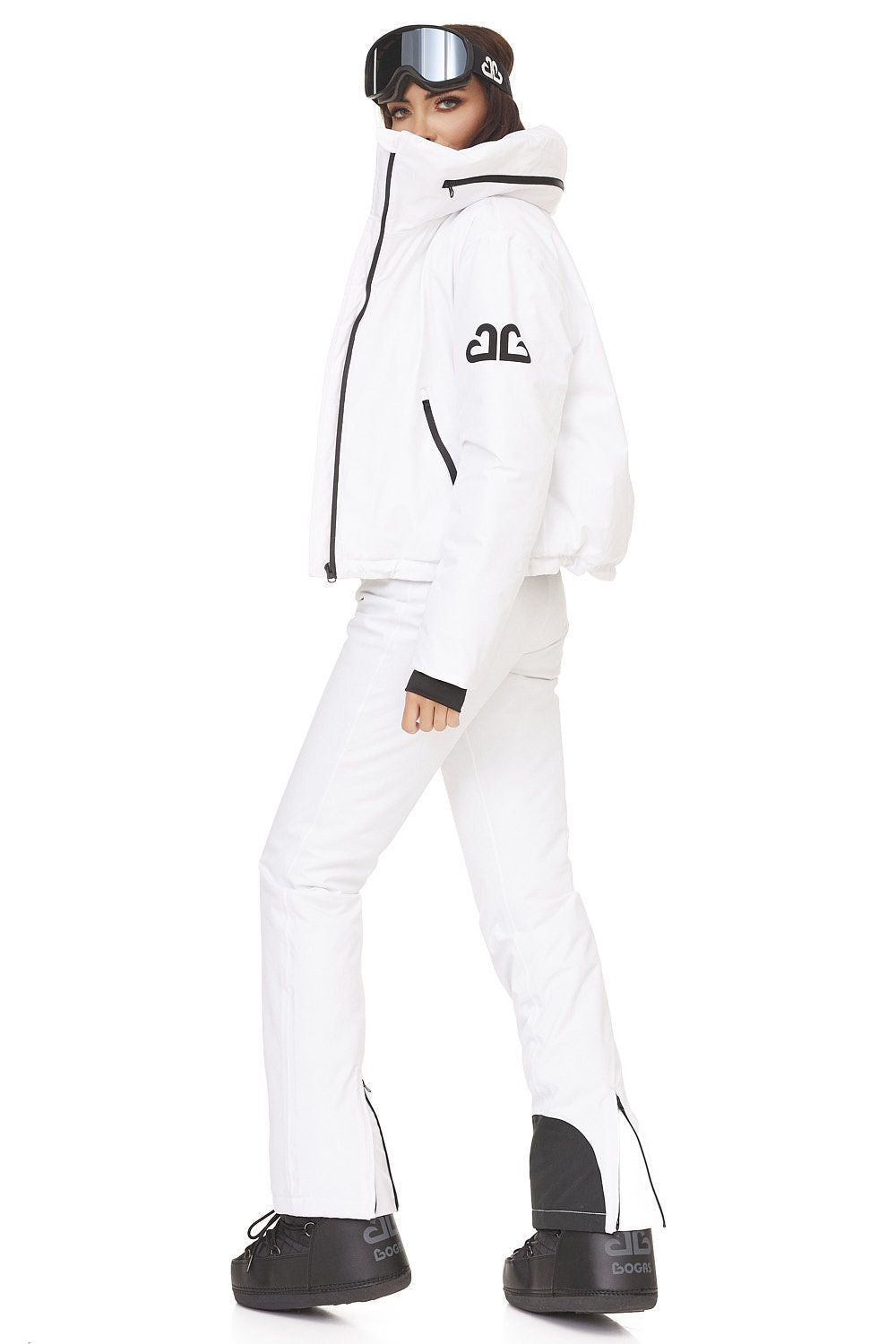 Reasia Bogas White Casual Ski Suit