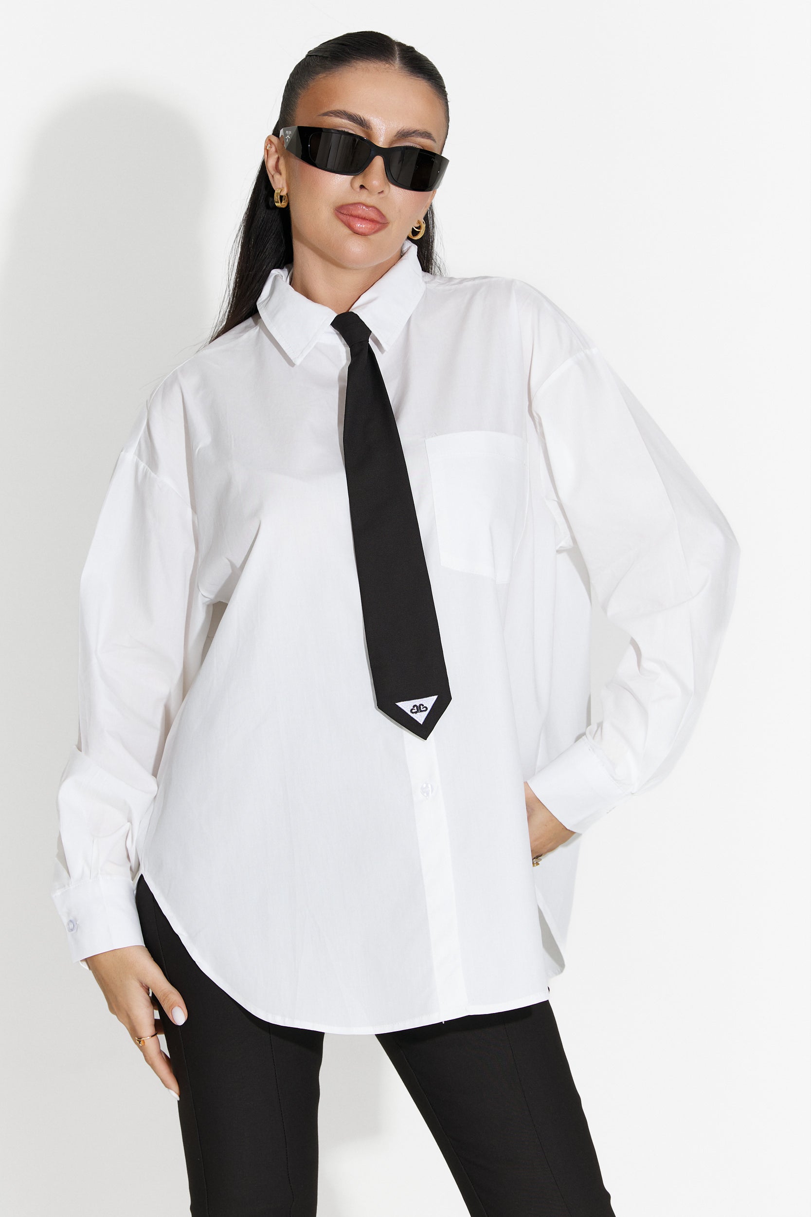 Women's black tie Daizi Bogas