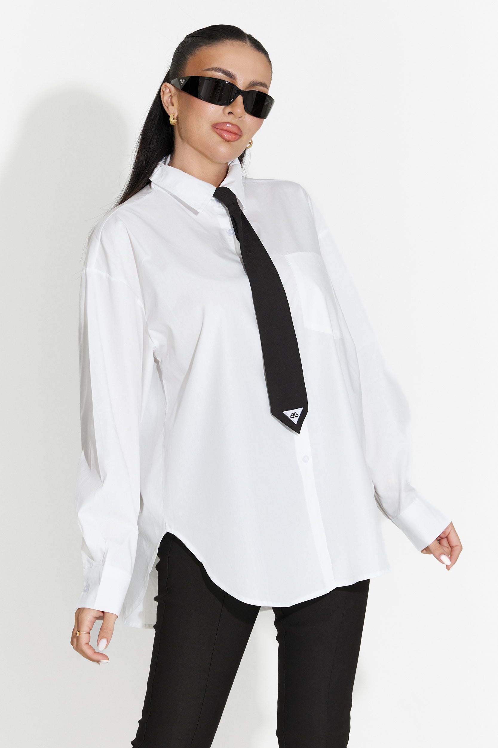 Women's black tie Daizi Bogas
