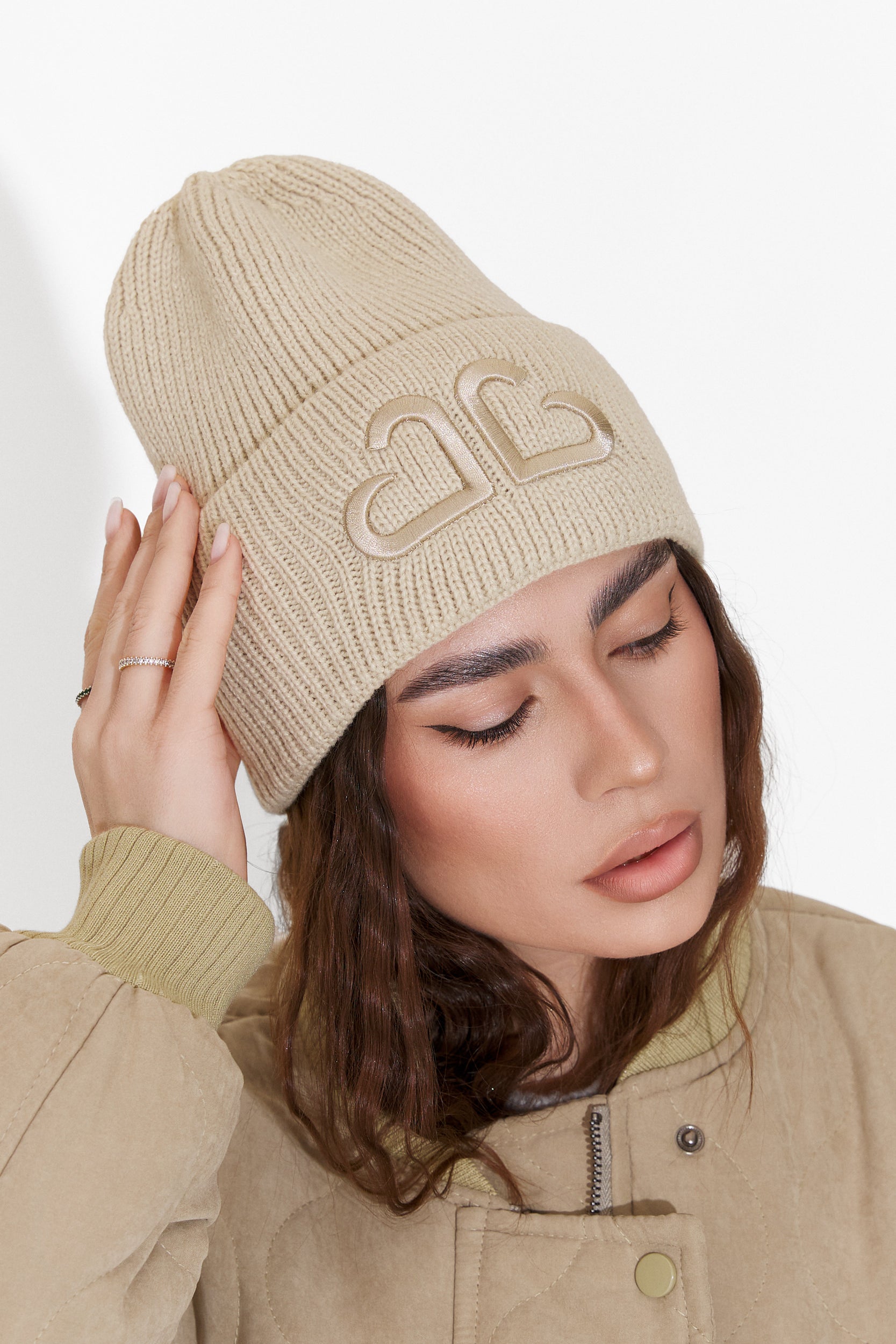 Casual Beige Tausia Bogas Ladies Beanie Hat