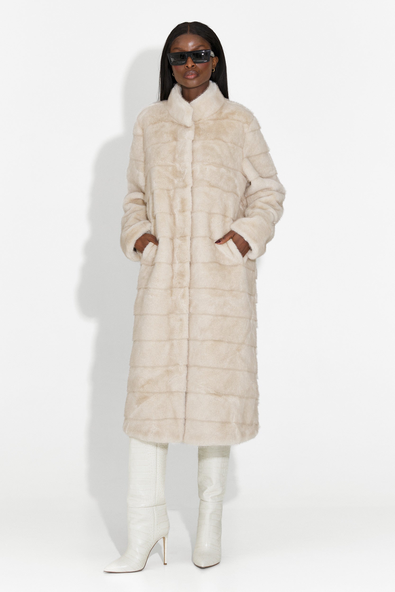 Elisea Bogas Beige Fur Coat