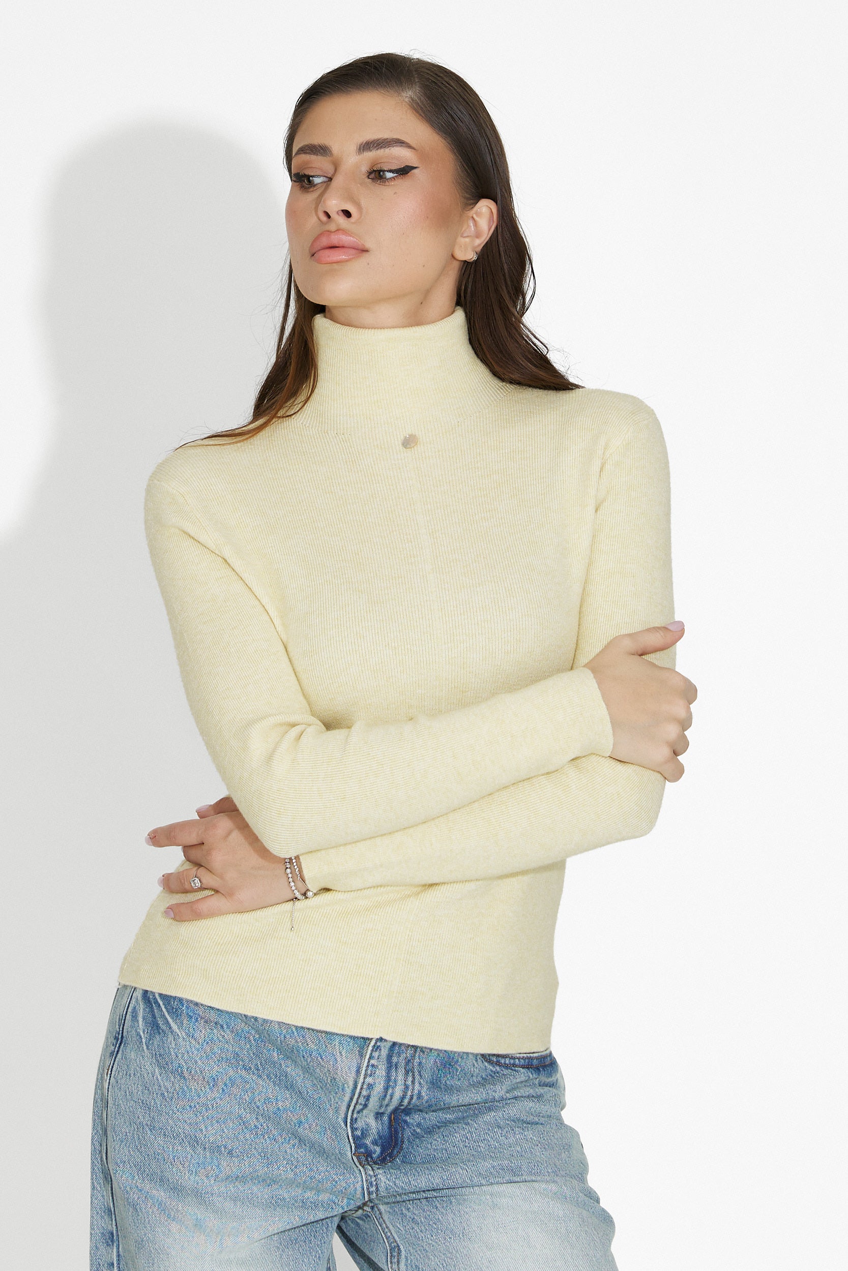 Invera Bogas Yellow Casual Women's Sweater