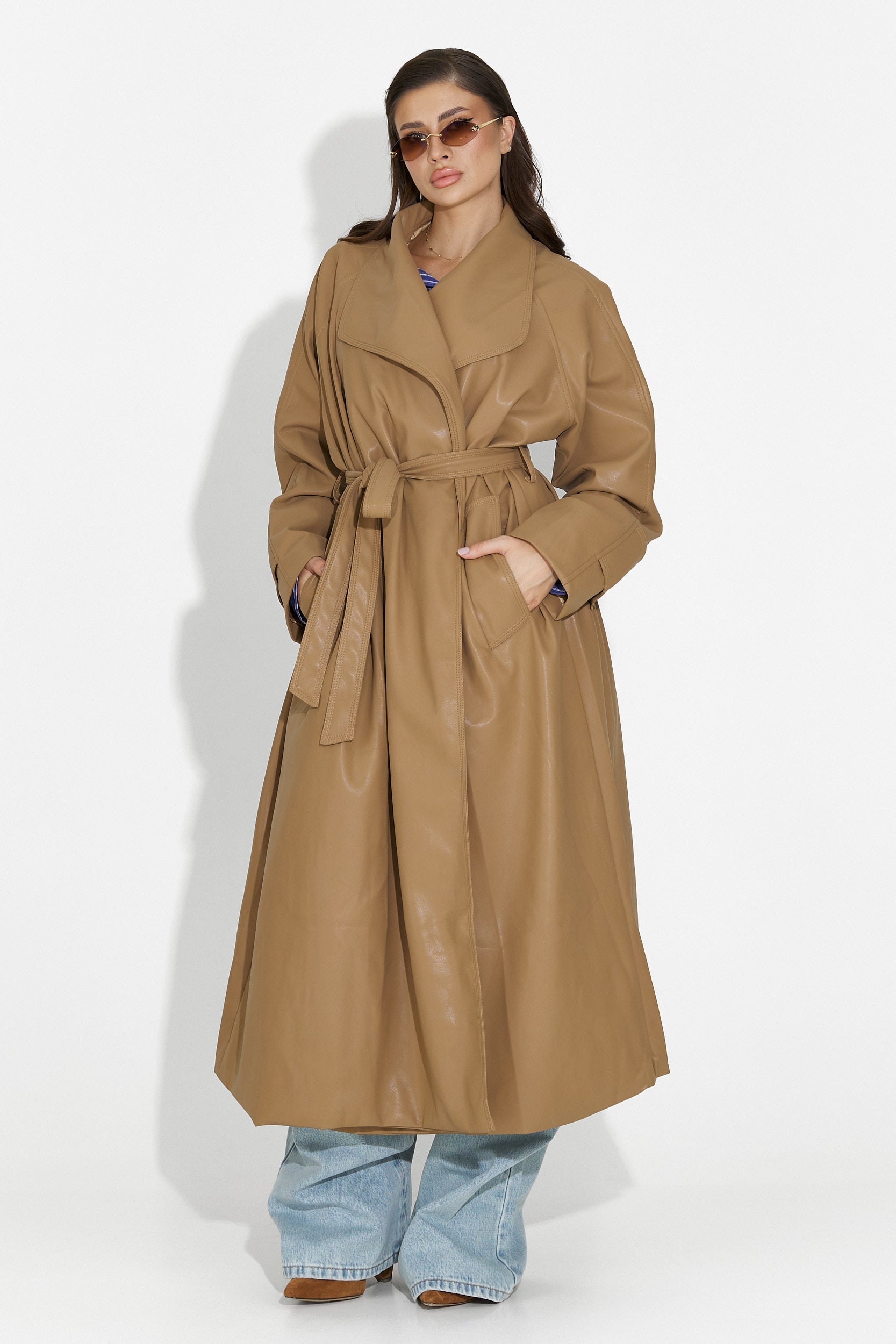 Elegant beige Jasoria Bogas women's coat