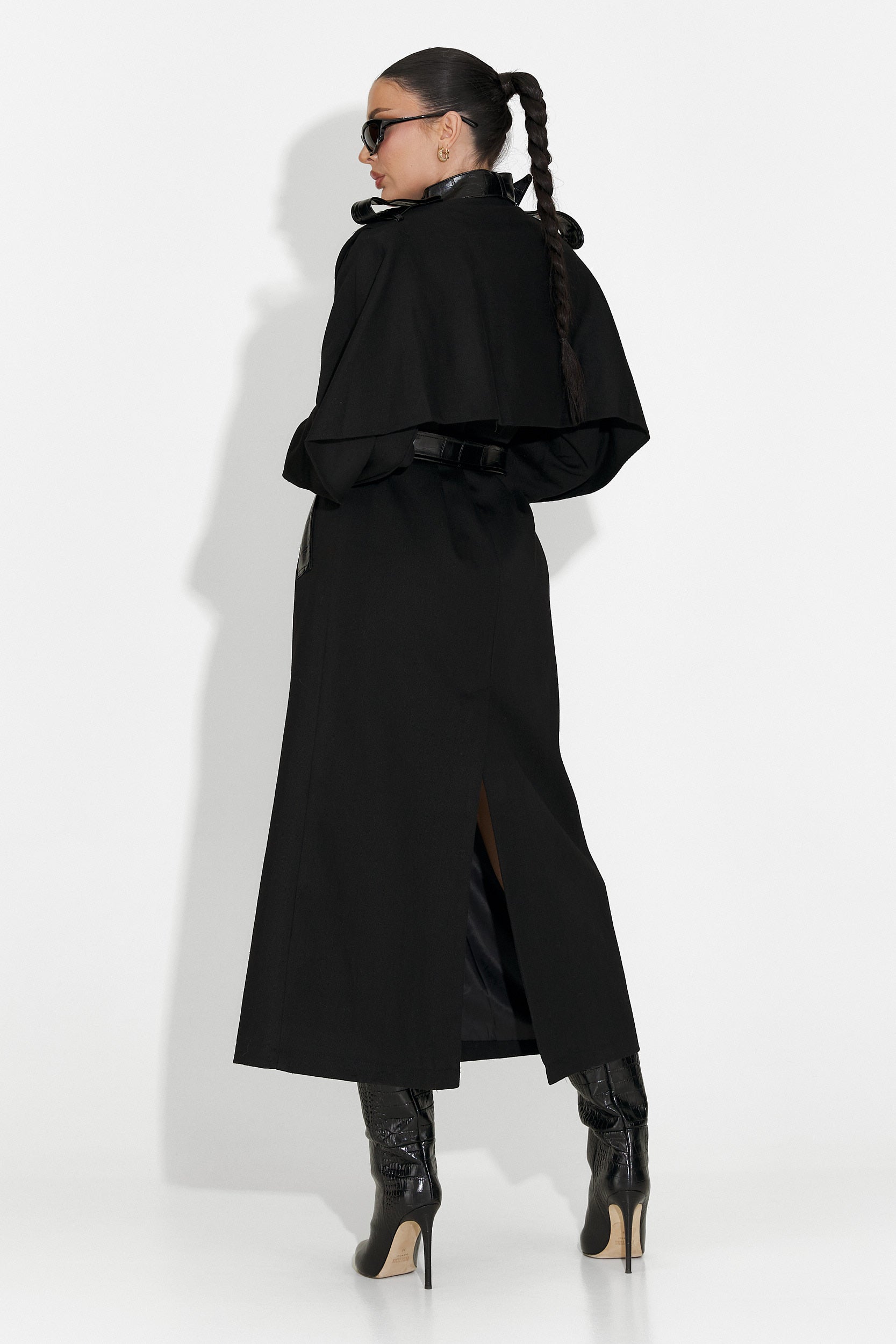 Elegant black Ledava Bogas ladies coat