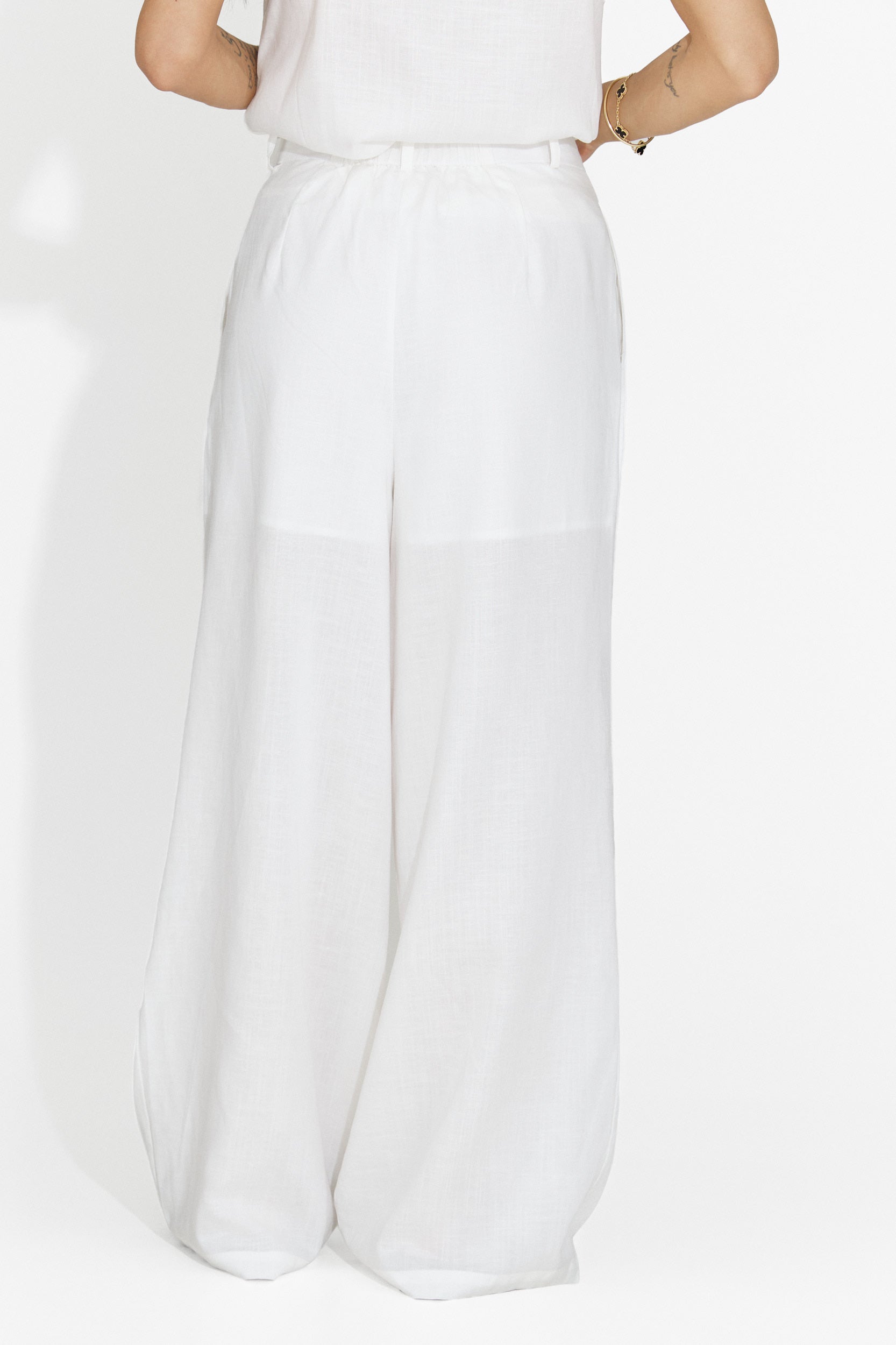 Pantaloni dama casual albi Cosmos Bogas