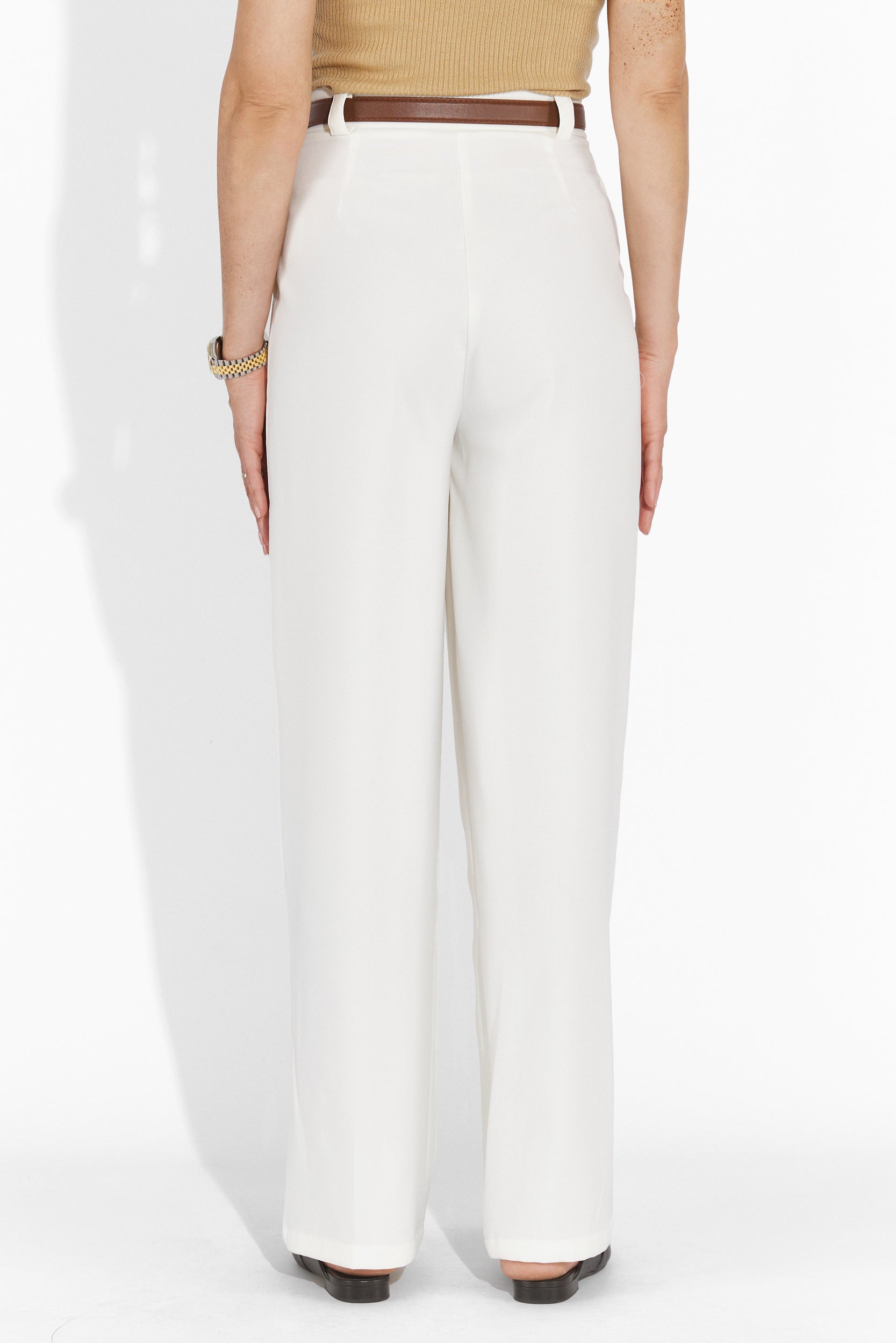 Edward Bogas White Casual Women's Trousers