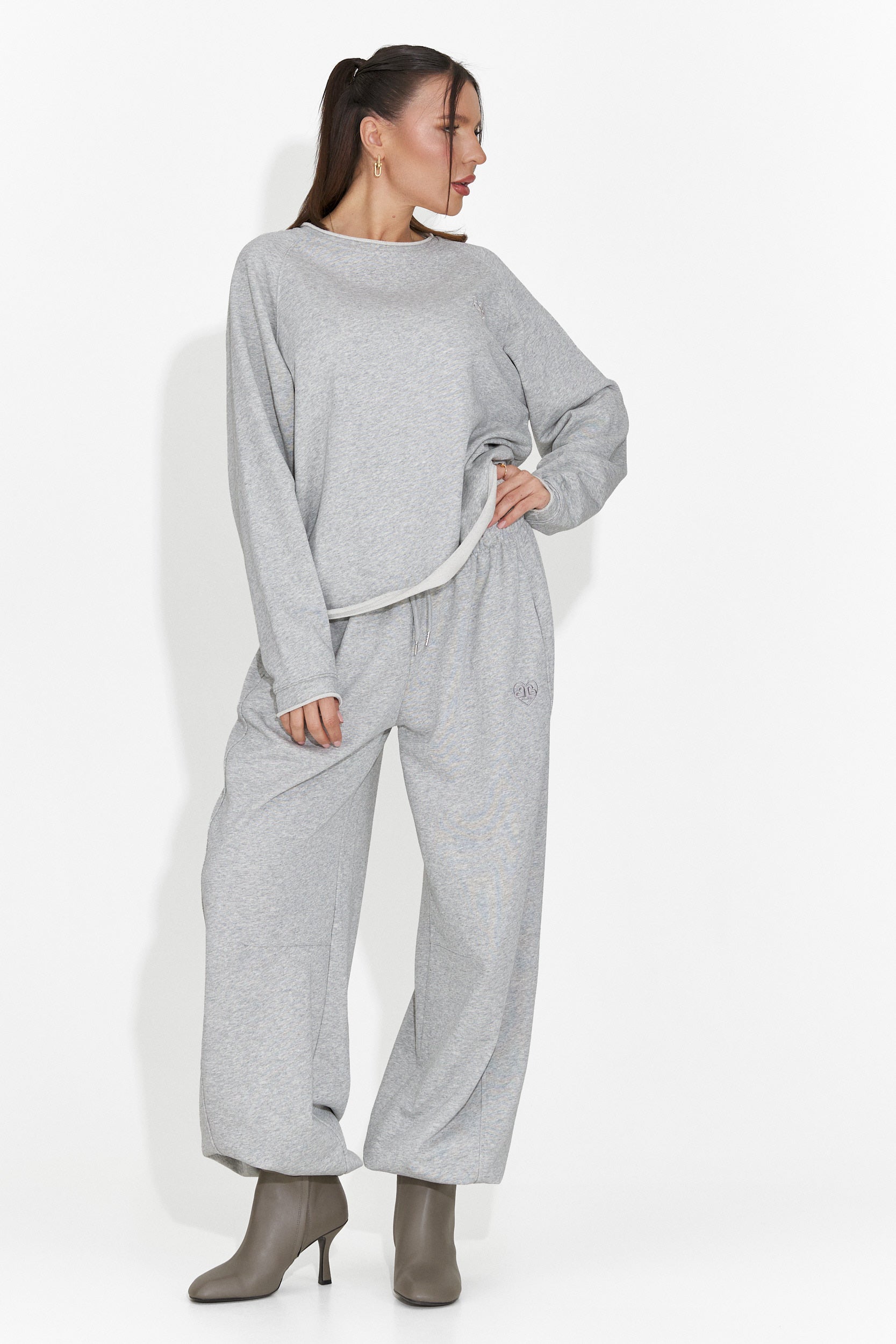 Pantaloni dama casual gri Romela Bogas