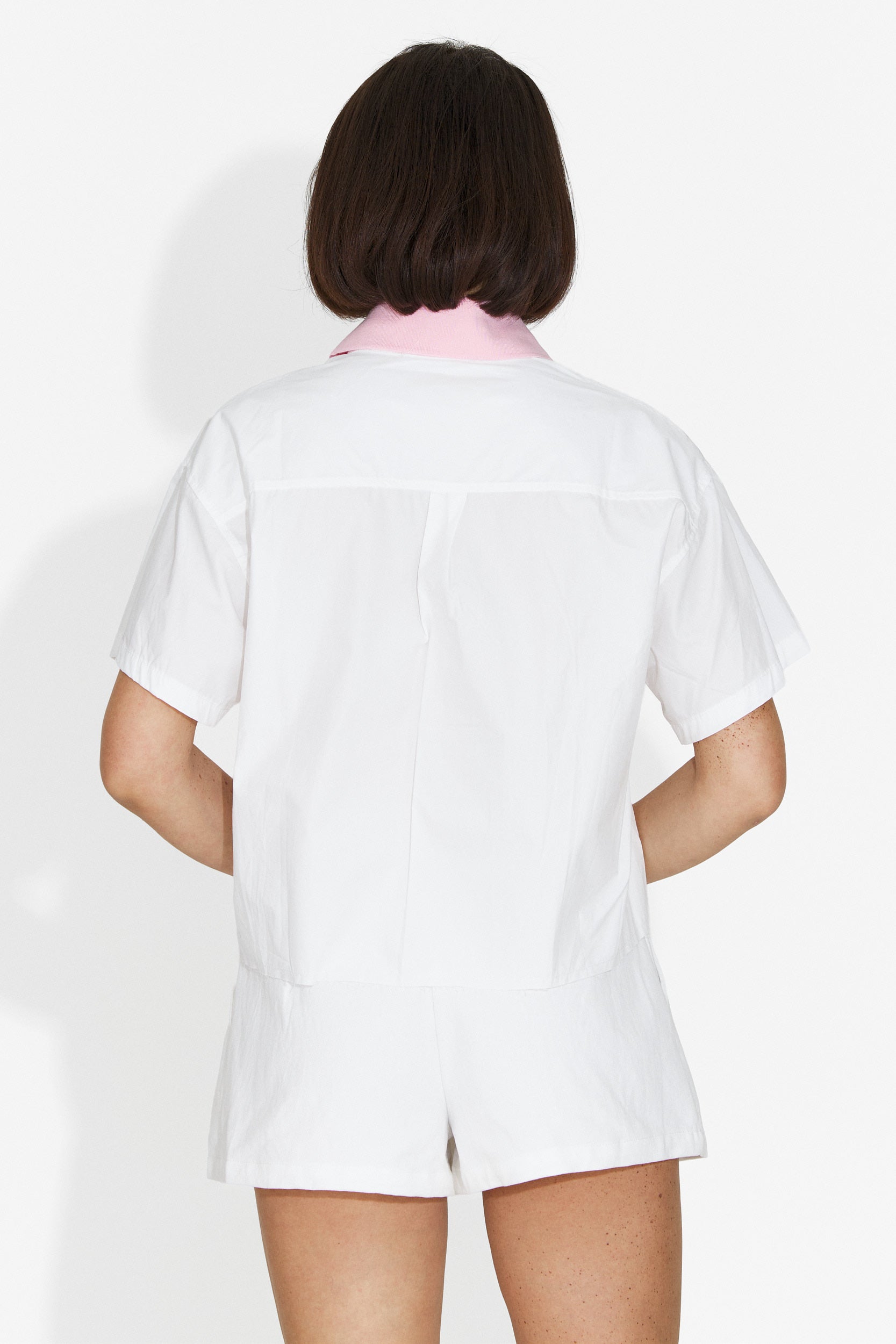 Pantaloni dama scurti albi Peonies Bogas