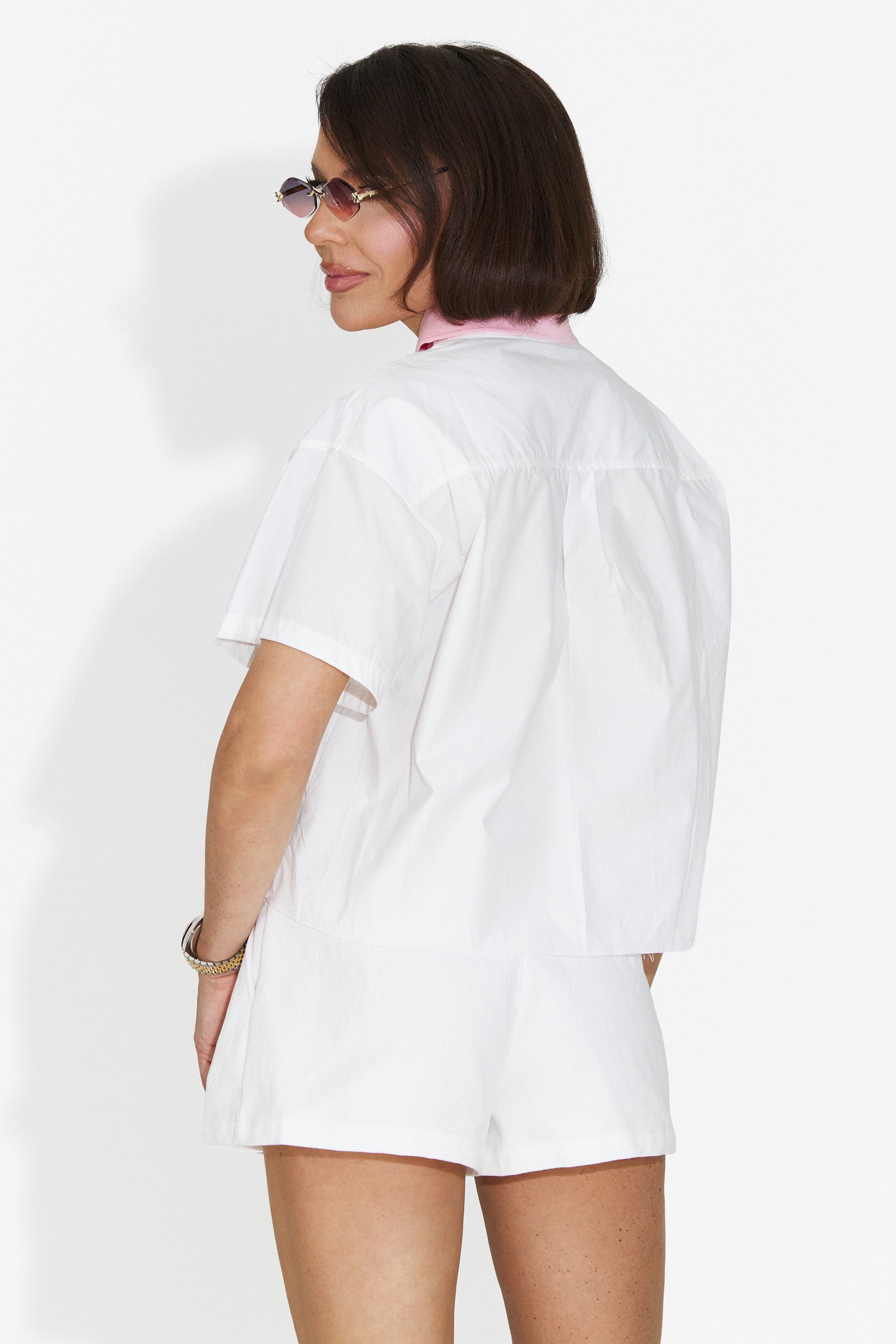 Pantaloni dama scurti albi Peonies Bogas
