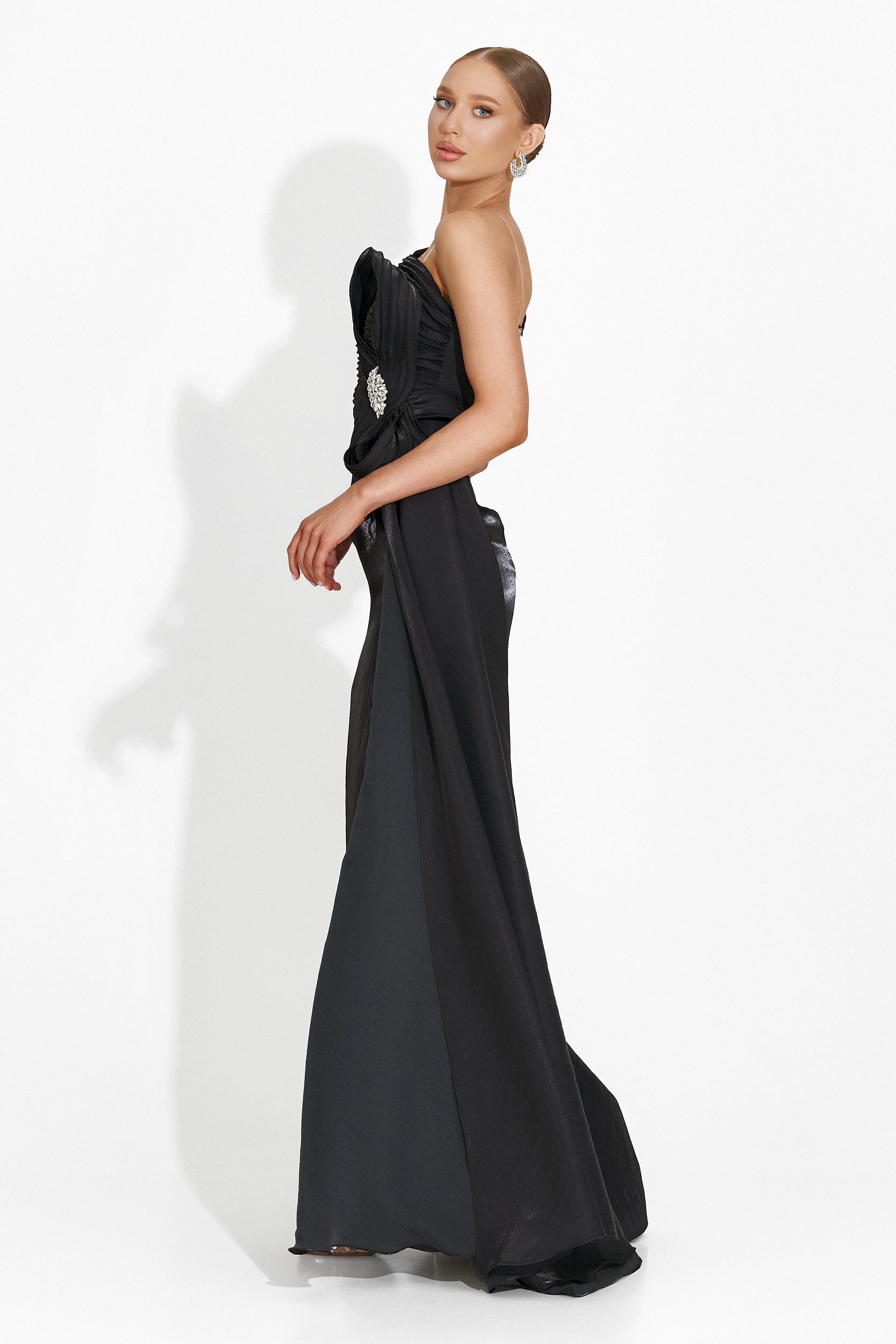 Verlie Bogas Long Black Ladies Dress