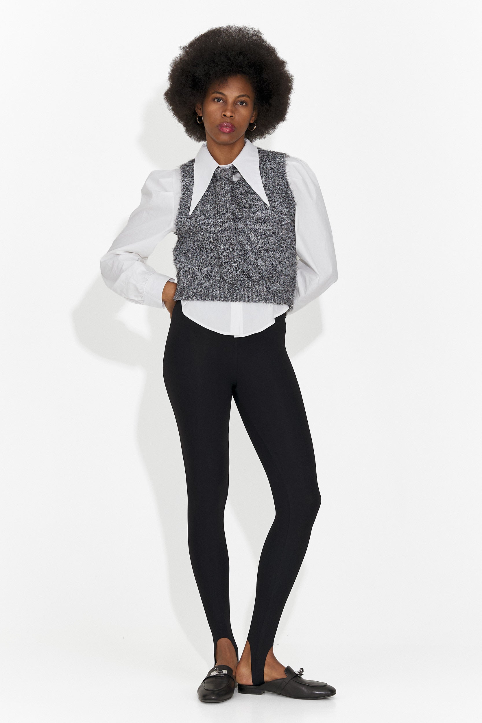 Set 3 piese camasa + vesta + cravata gri Izaura Bogas