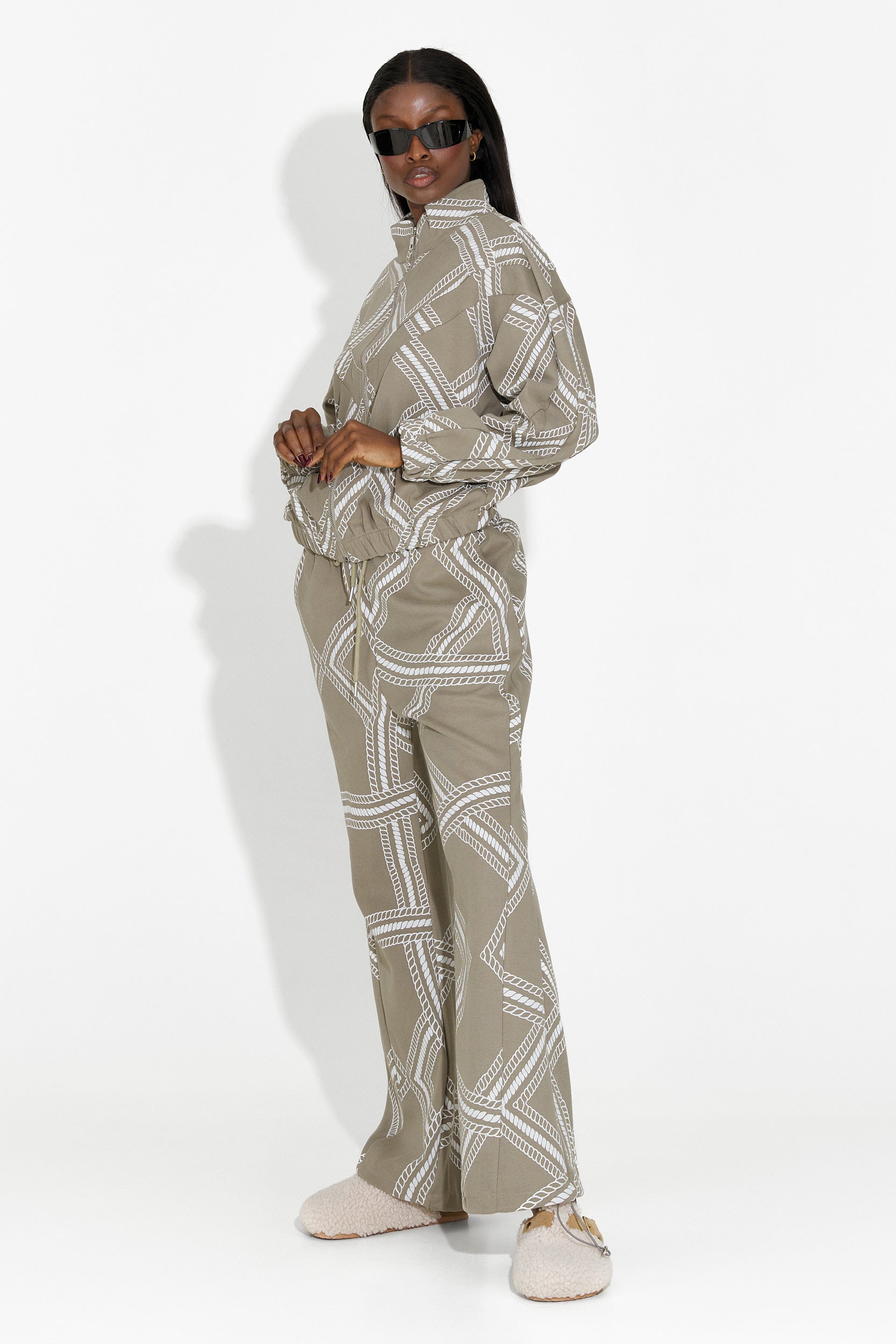 Trening dama casual kaki Kristela Bogas