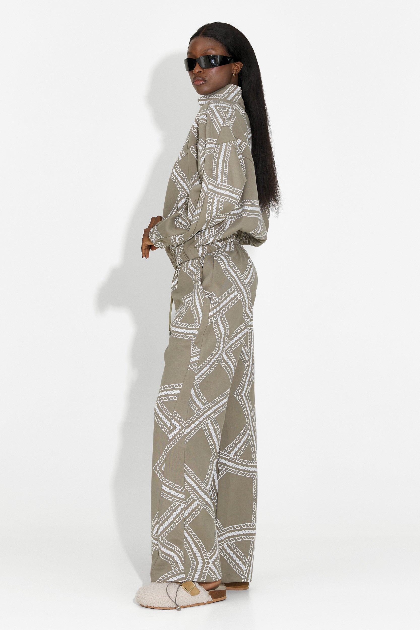 Trening dama casual kaki Kristela Bogas