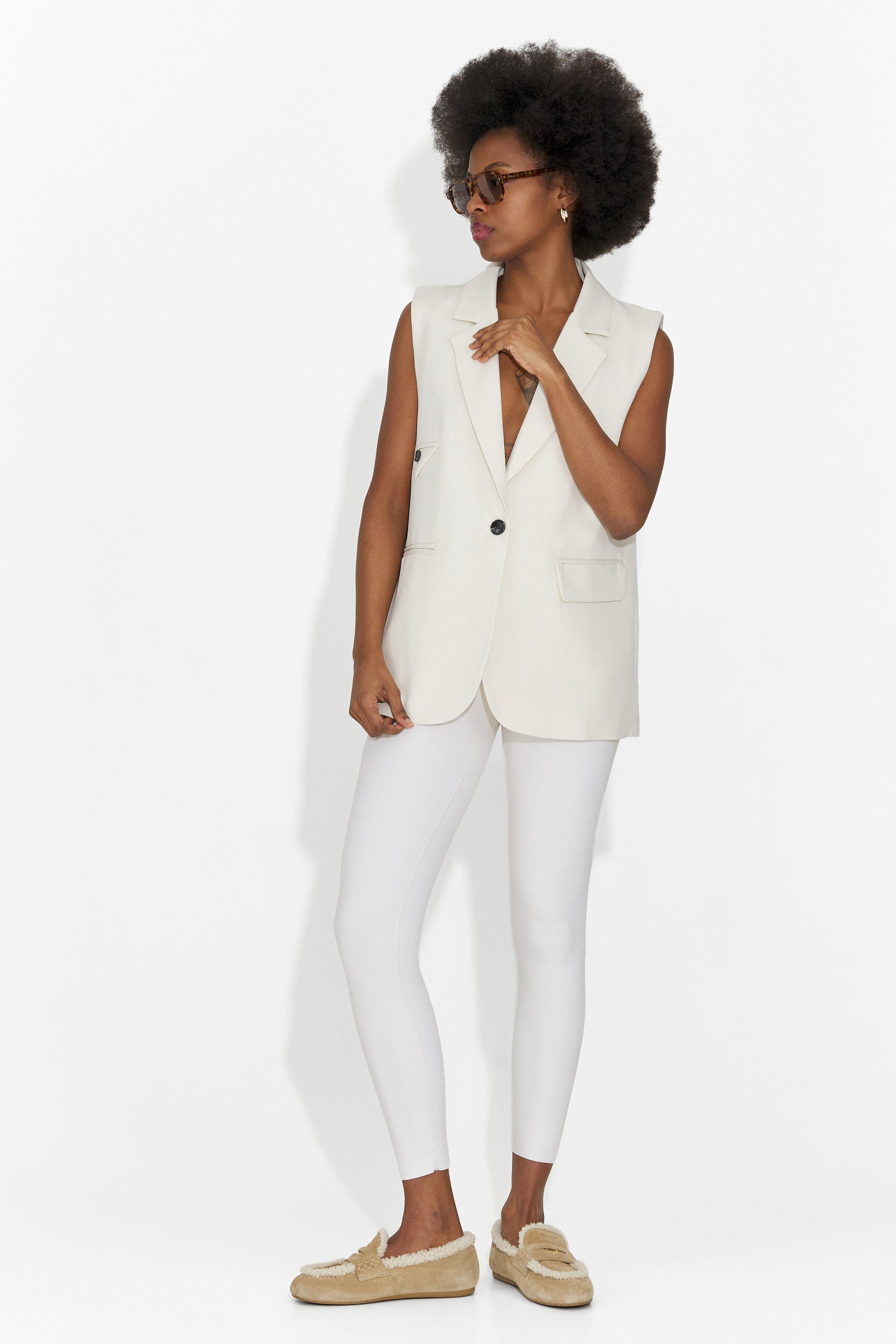 Vesta dama eleganta crem Angila Bogas