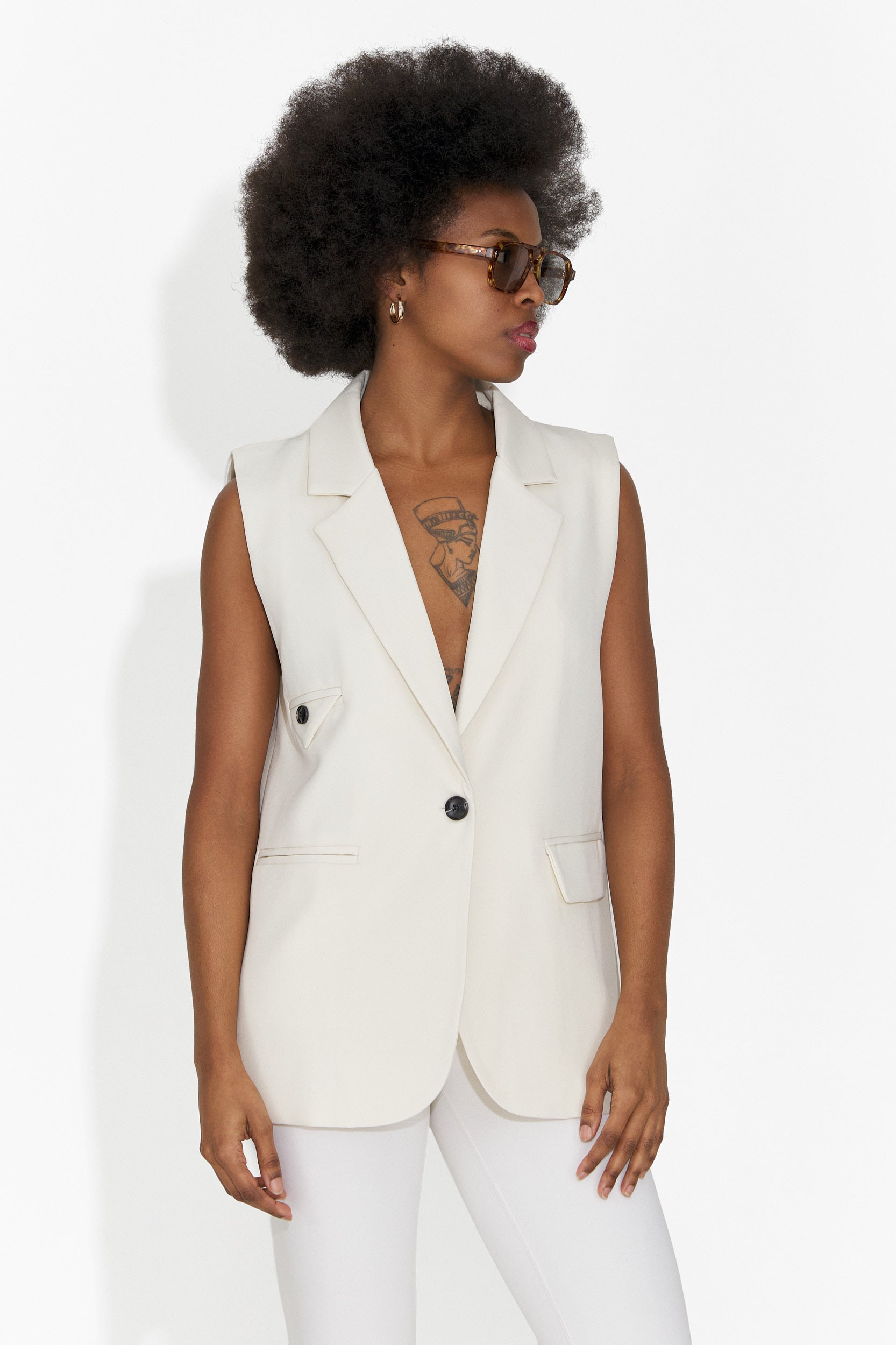 Vesta dama eleganta crem Angila Bogas