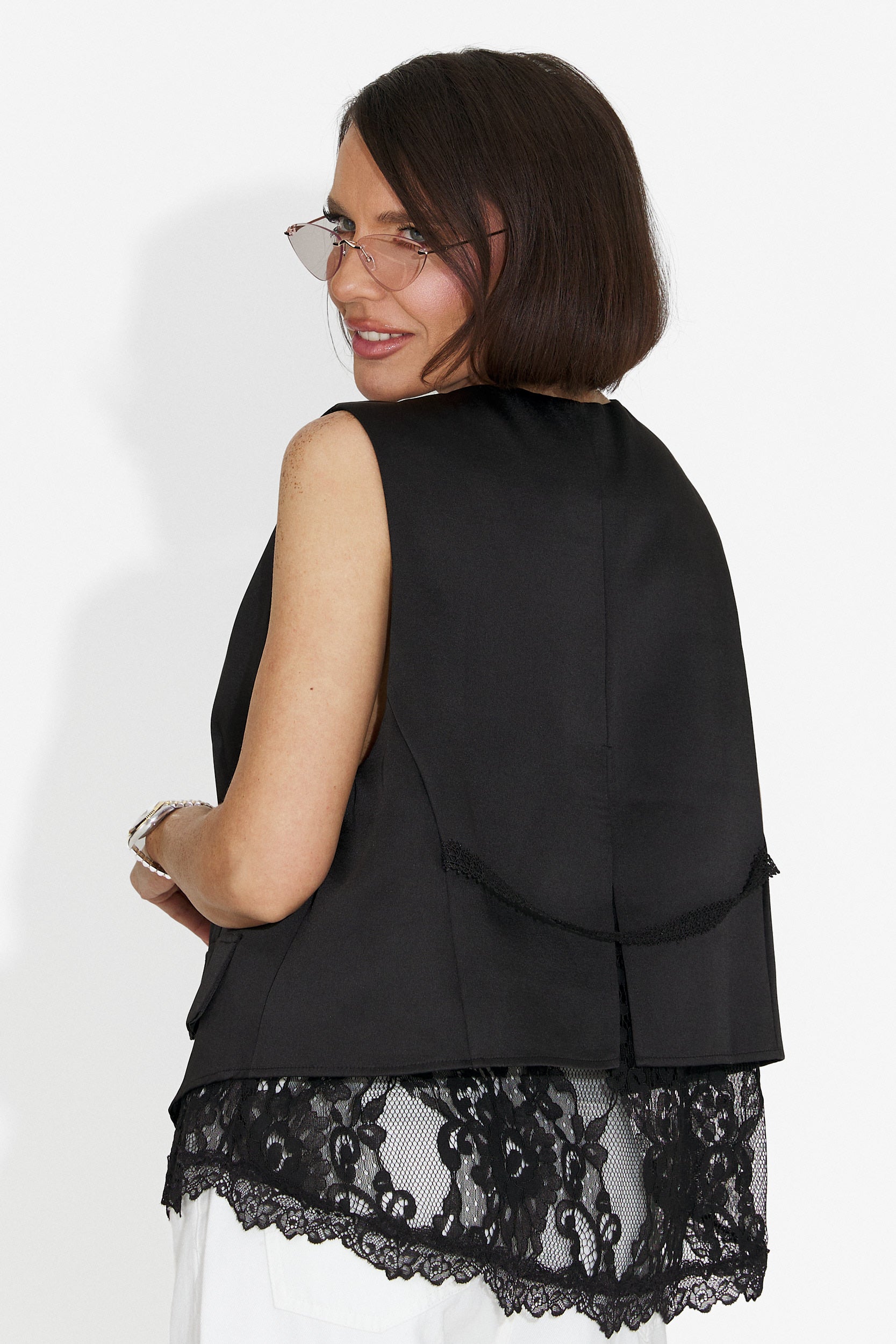 Vesta dama eleganta neagra Renasa Bogas
