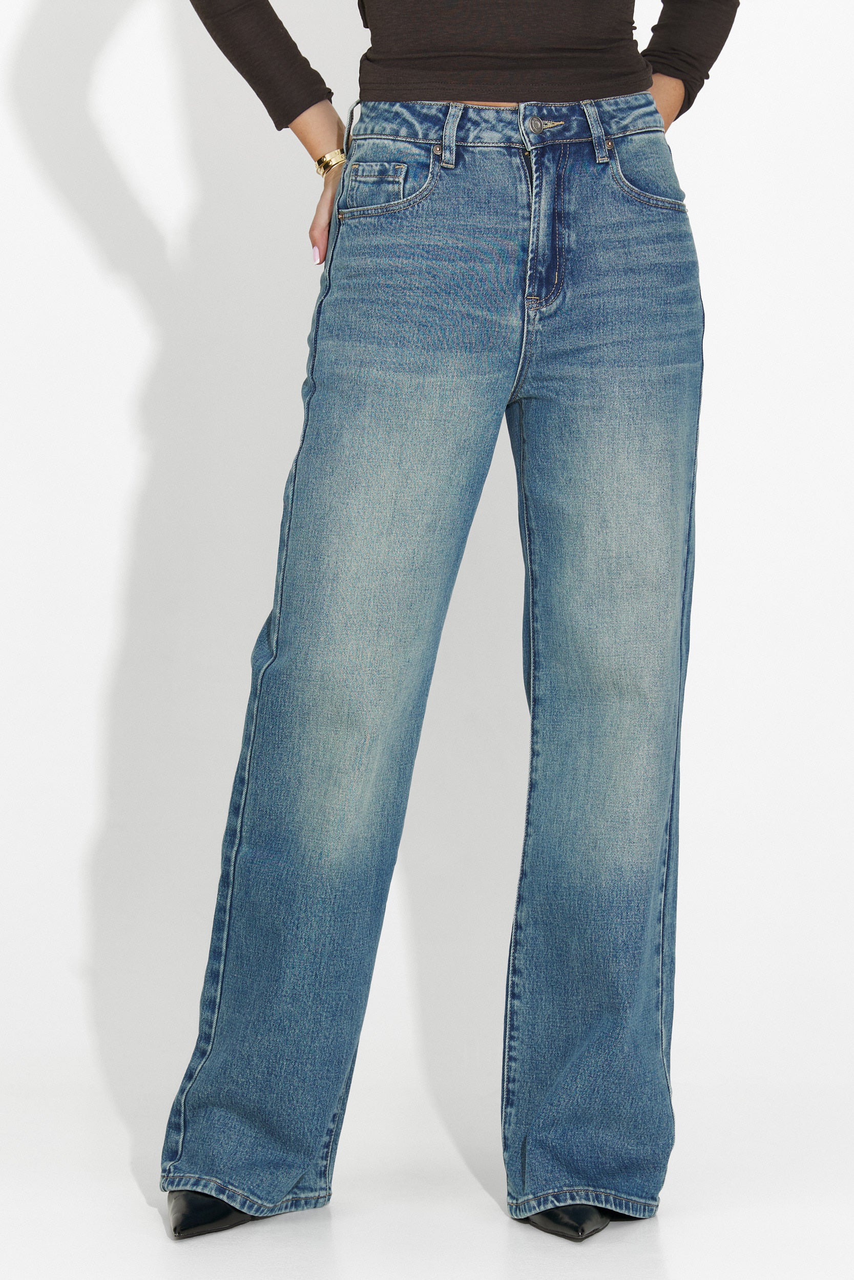 Veyra Bogas Casual Blue Jeans for Women