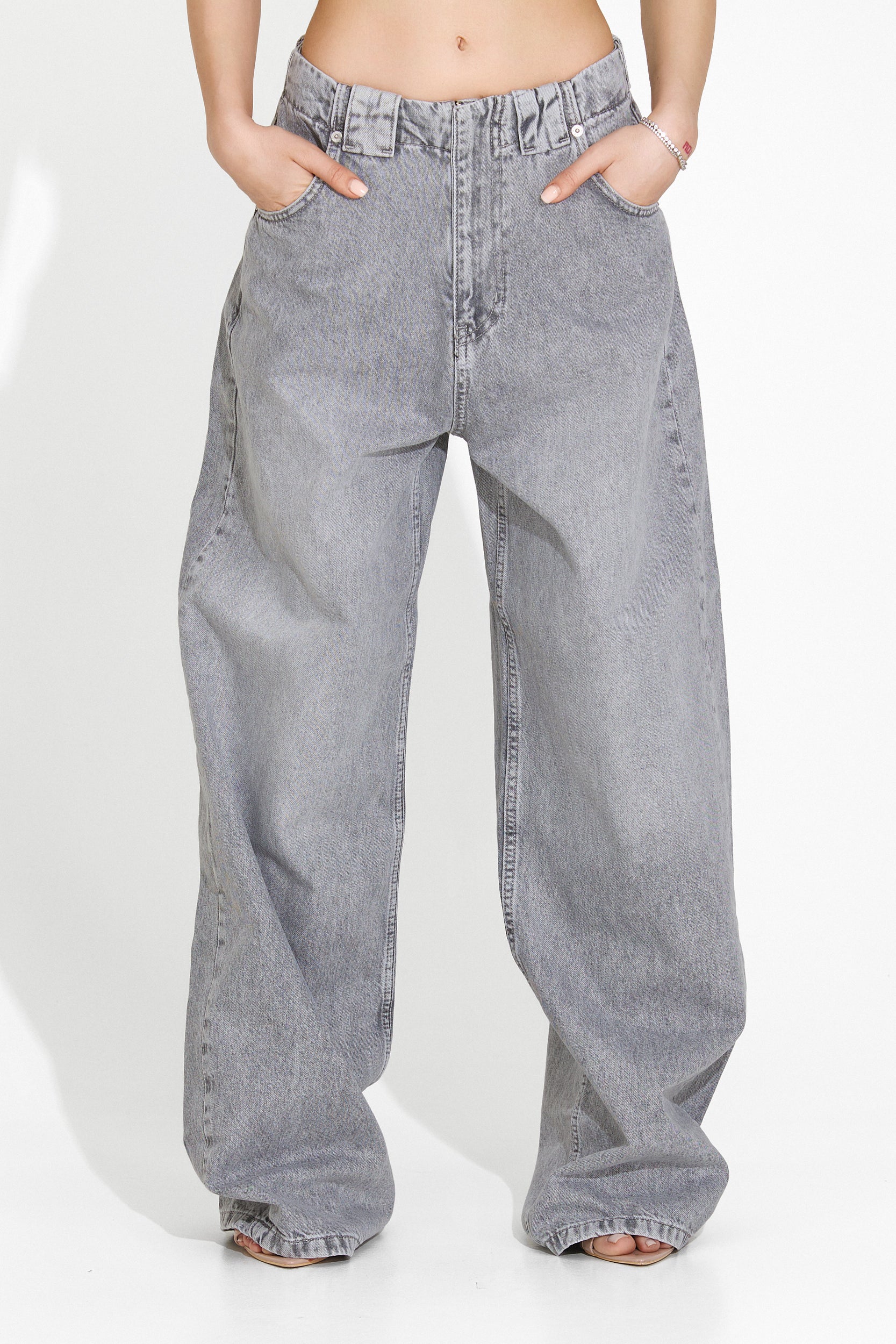 Casual gray women's jeans Shelyana Bogas