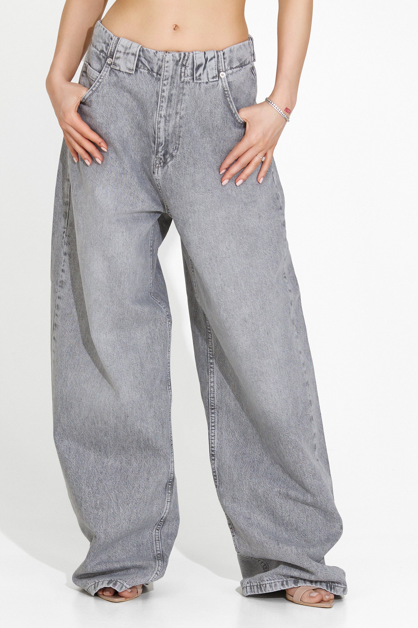 Casual gray women's jeans Shelyana Bogas