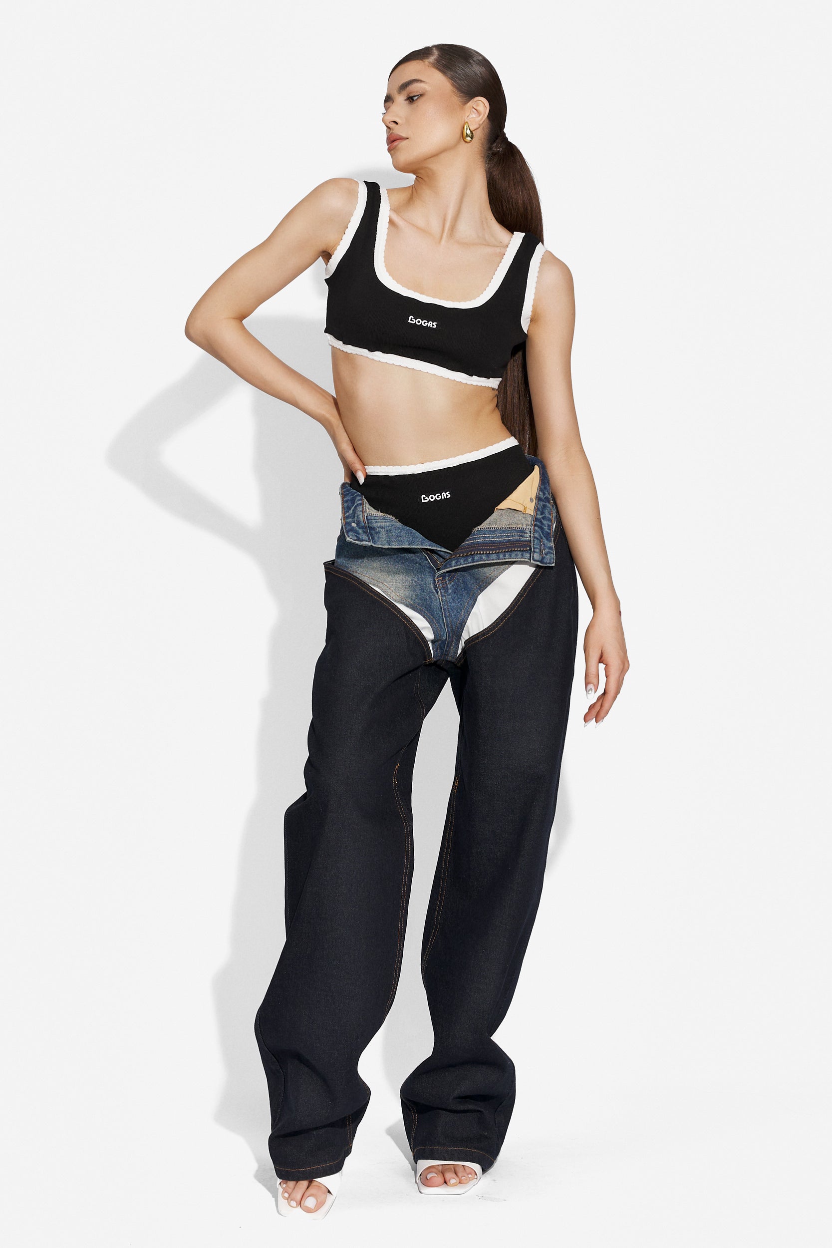 Compleu bustiera + bikini negru Margealy Bogas