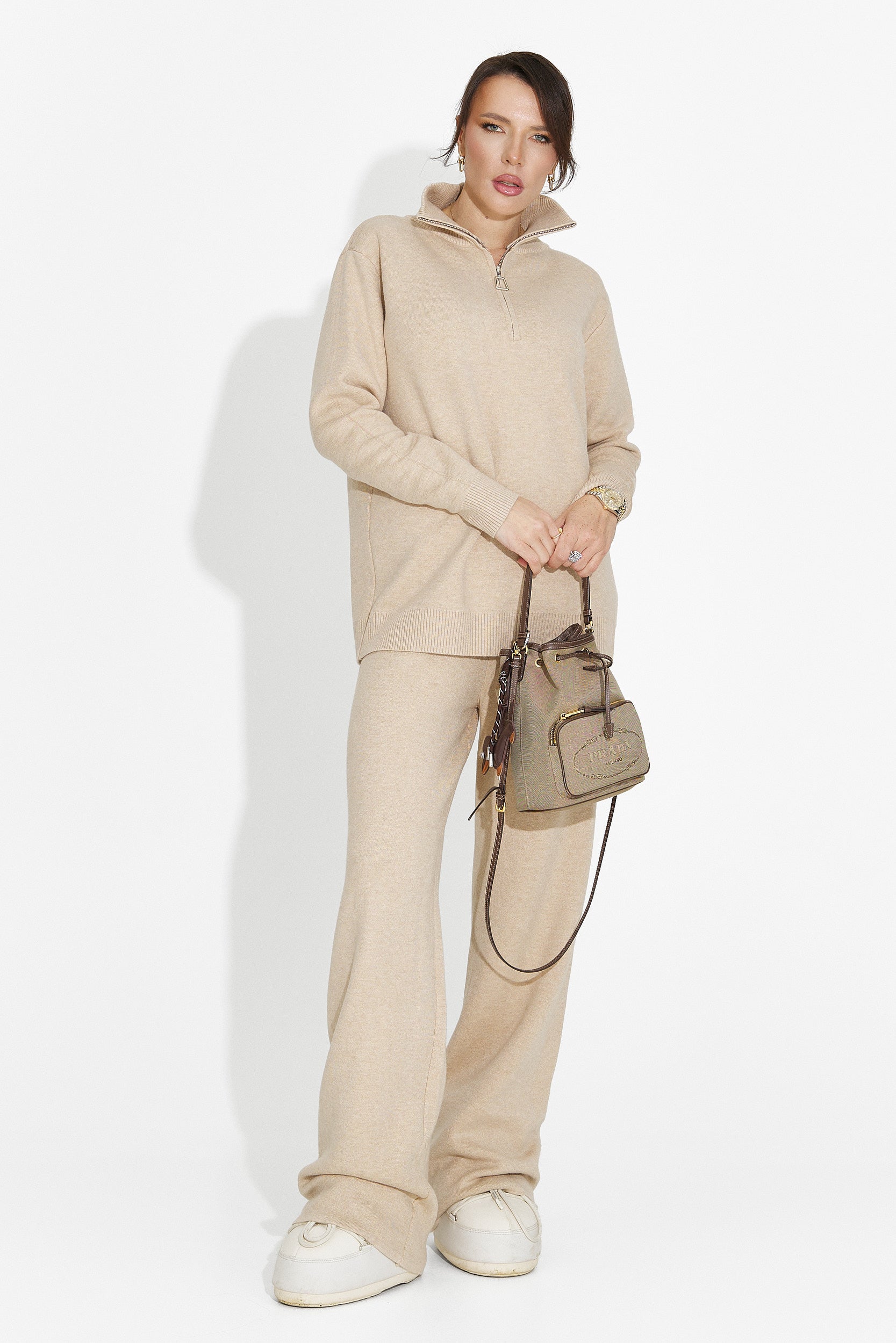 Compleu cu pantaloni bej Lebrisa Bogas